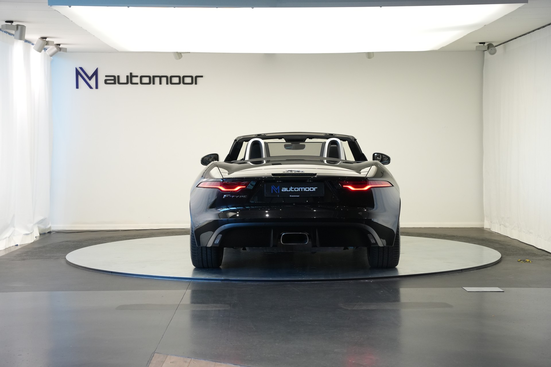 JAGUAR F-Type Convertible 2.0 I4 Automatik-image-5