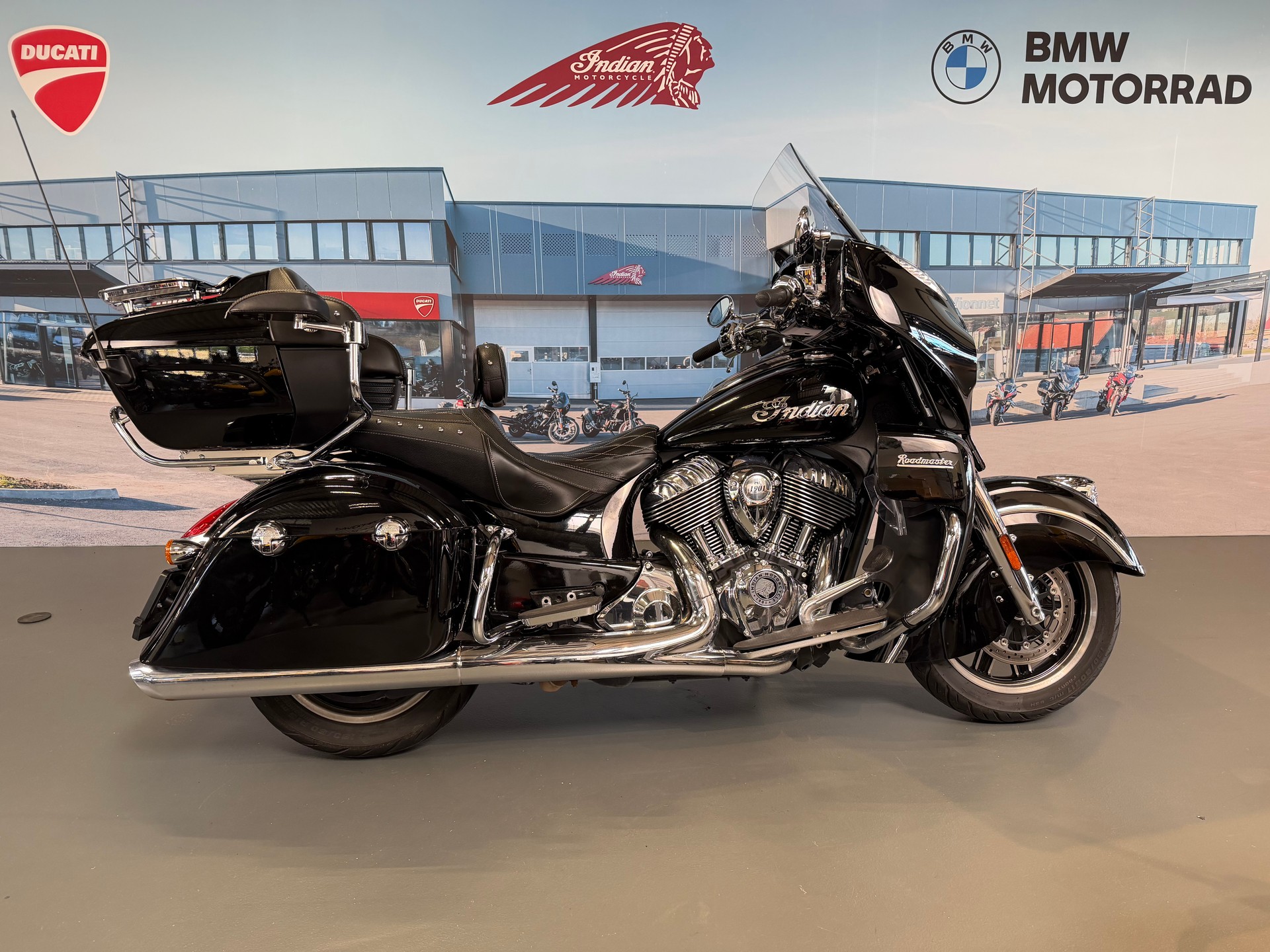 INDIAN Roadmaster-image-5