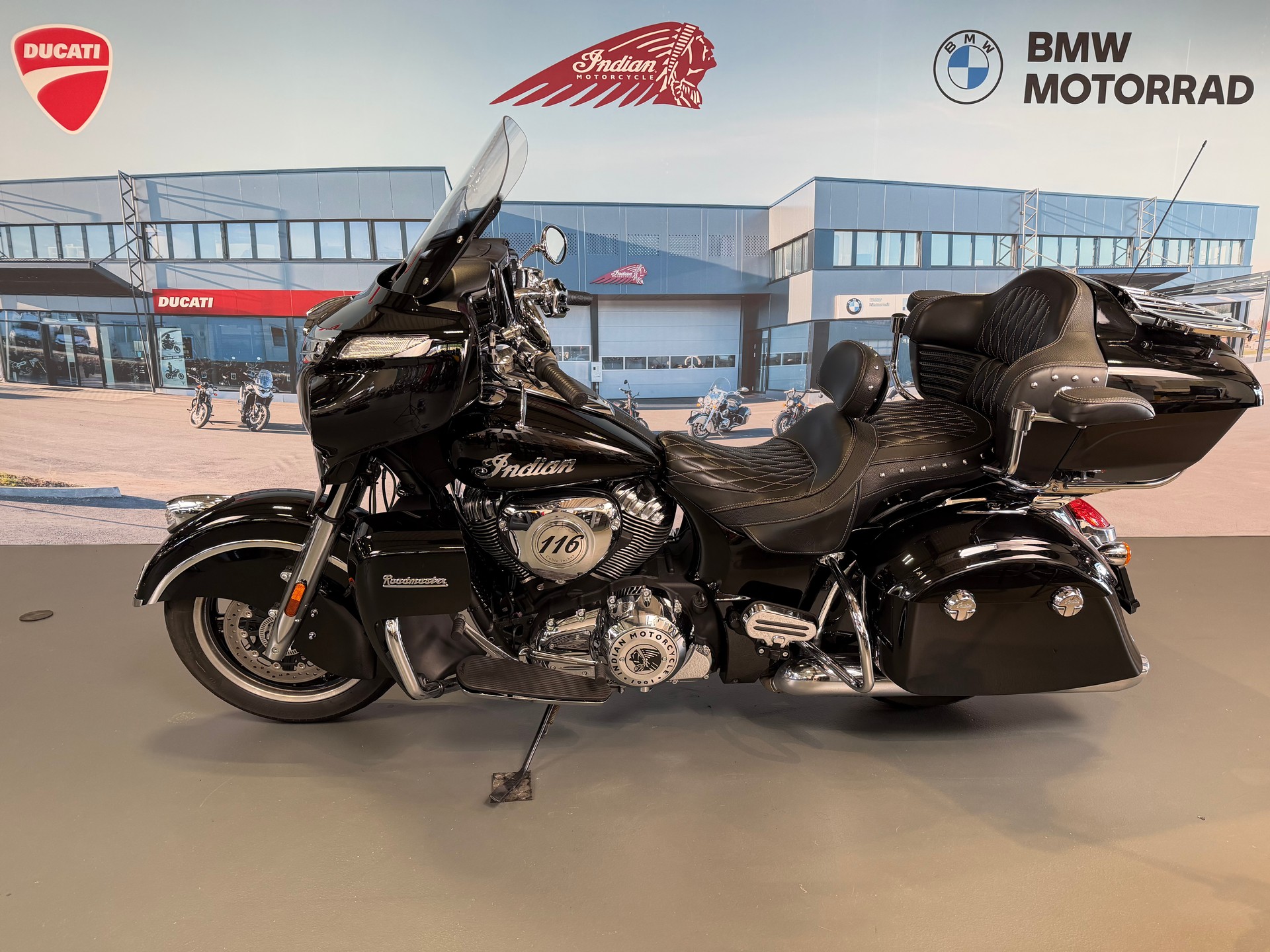 INDIAN Roadmaster-image-3