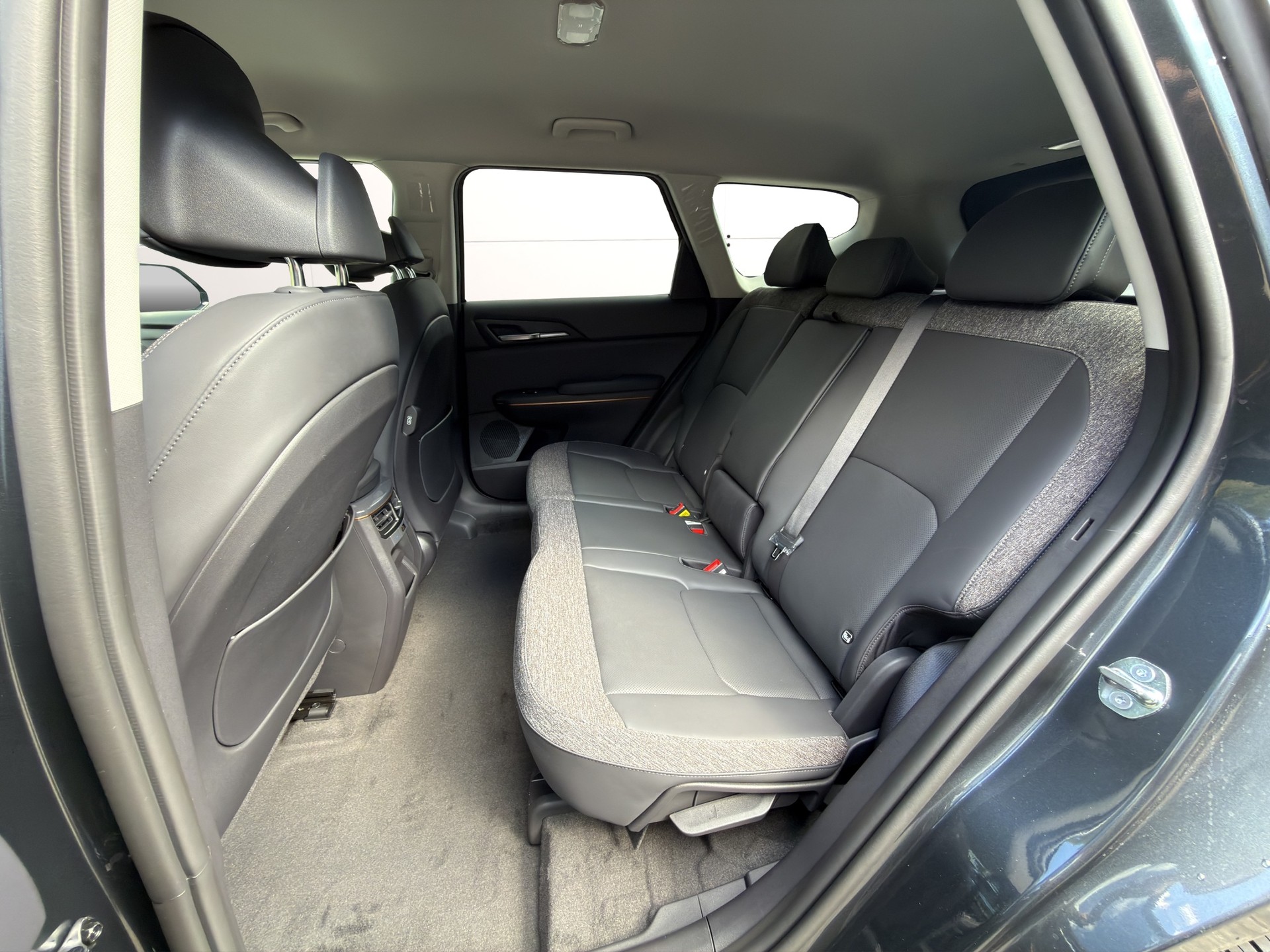 KIA EV5 81,4 kWh Earth 4x4-image-10