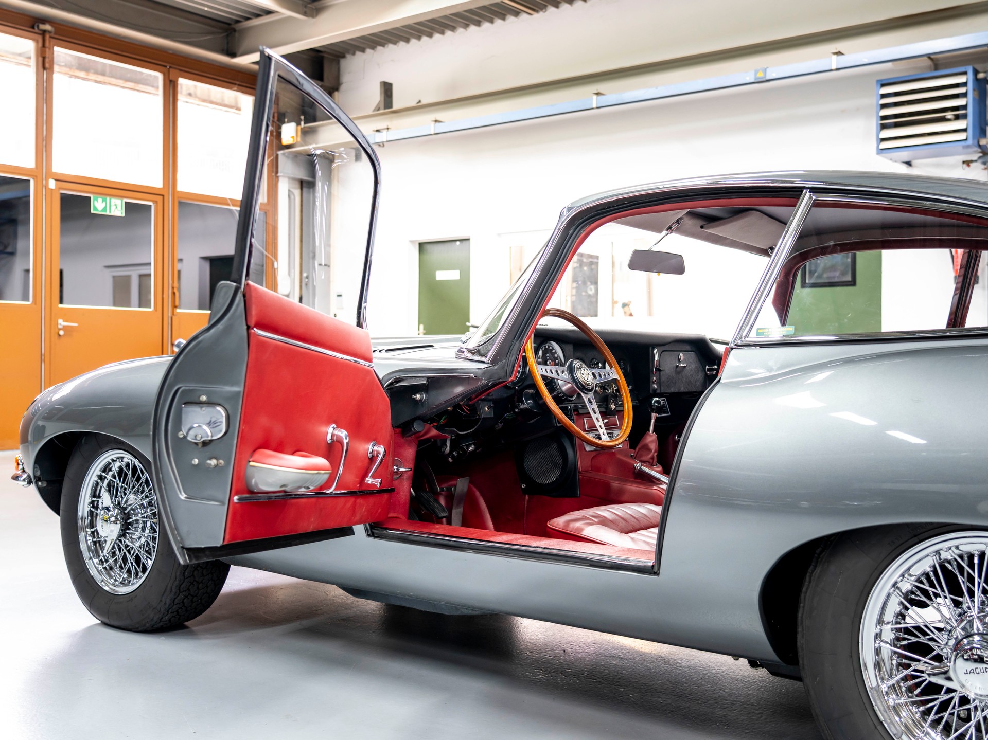 JAGUAR E-Type 4.2 Cpe Serie 1-image-19