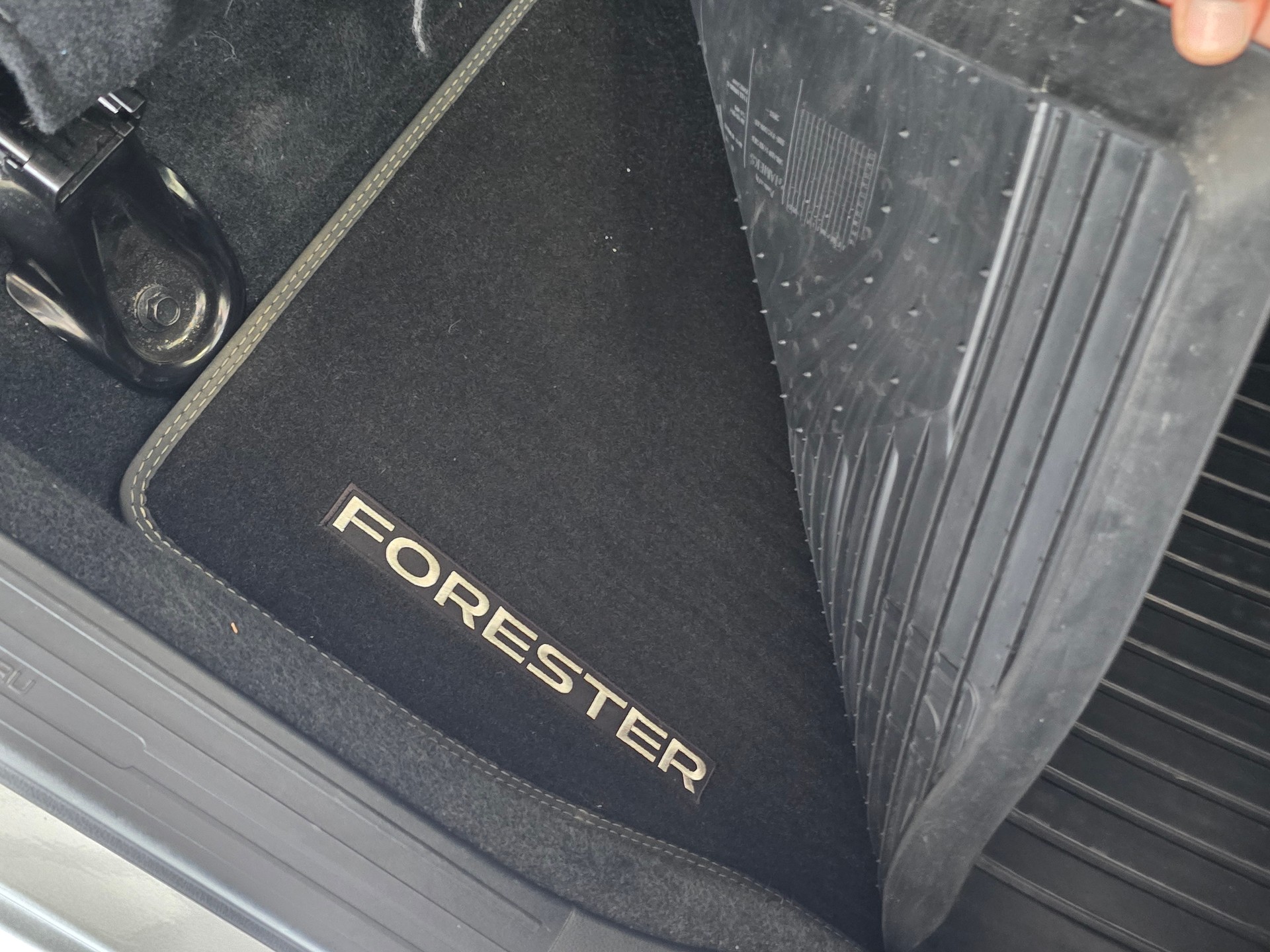 SUBARU Forester 2.0i Swiss Plus Lineartronic 8fache Alufelgen-image-12
