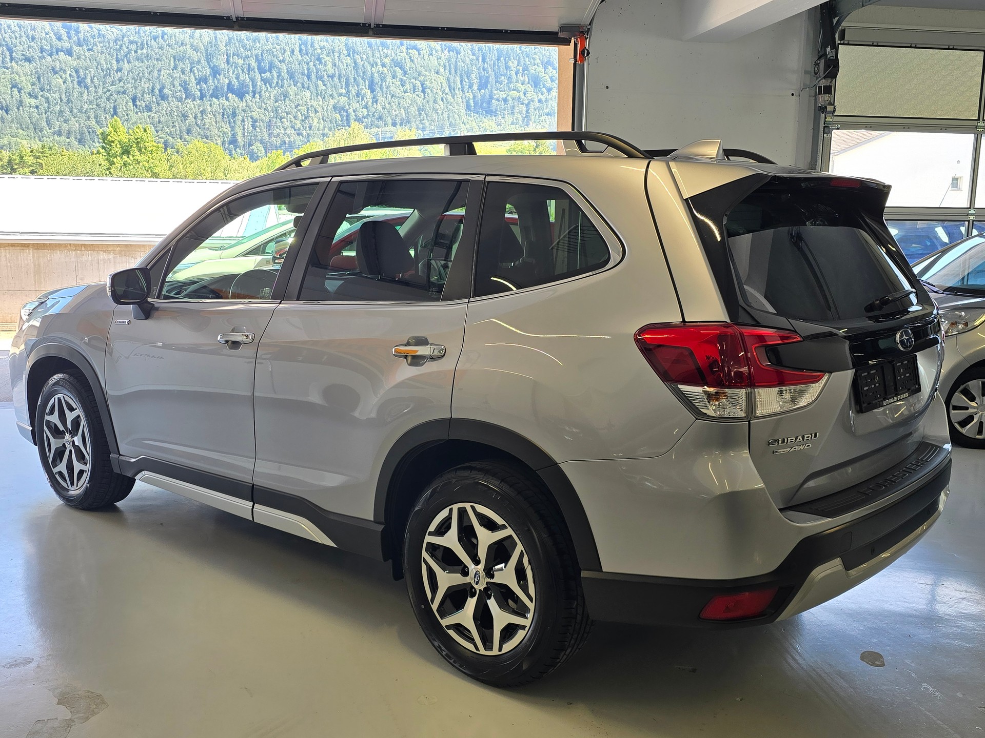 SUBARU Forester 2.0i Swiss Plus Lineartronic 8fache Alufelgen-image-6