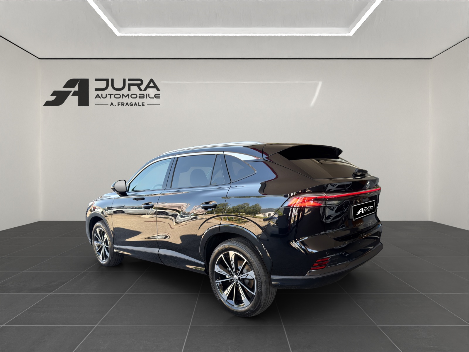 MG HS 1.5 Hybrid Luxury-image-4