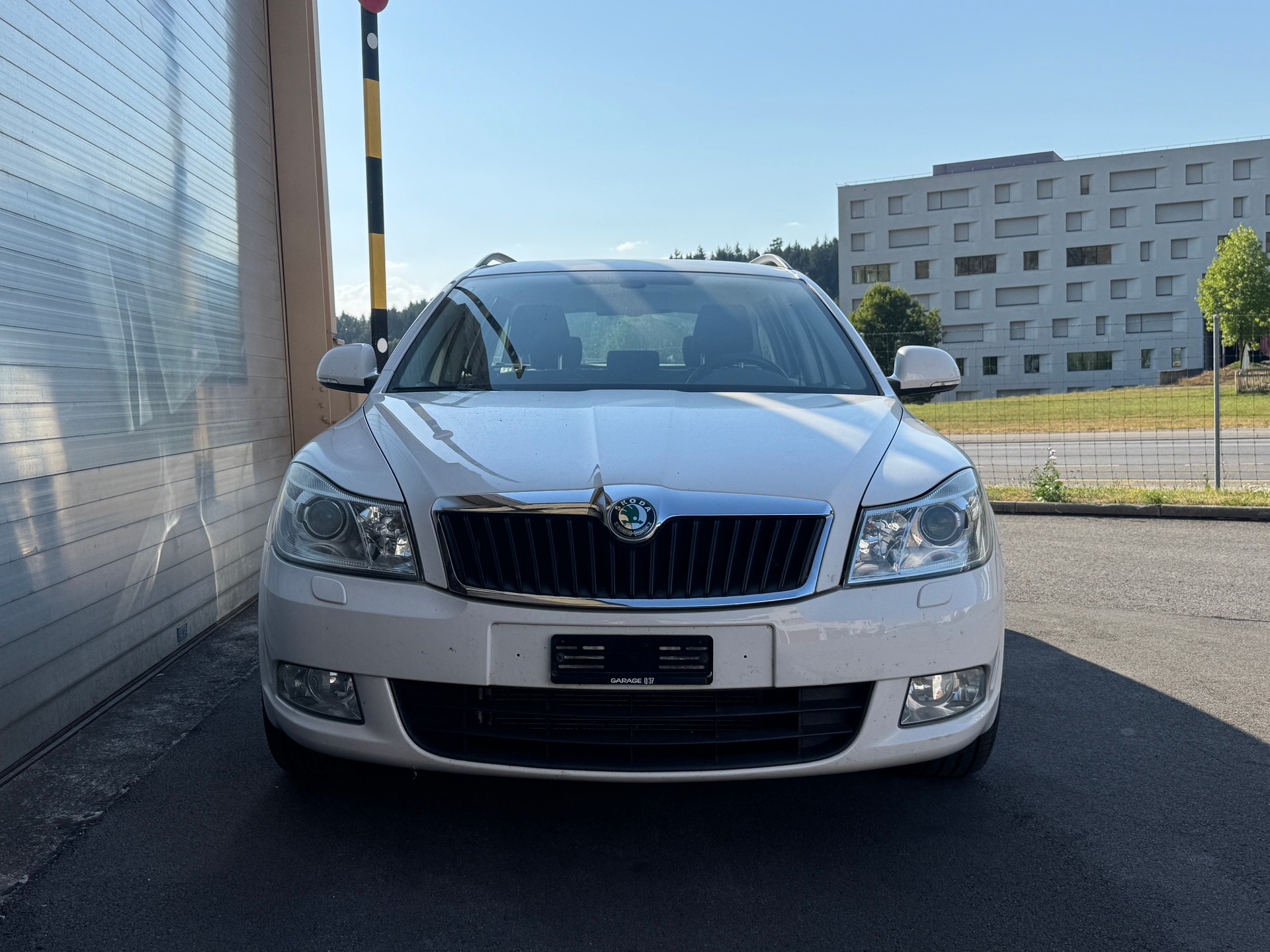 SKODA Octavia Combi 1.4 TSI Ambition DSG-showroom-element-1