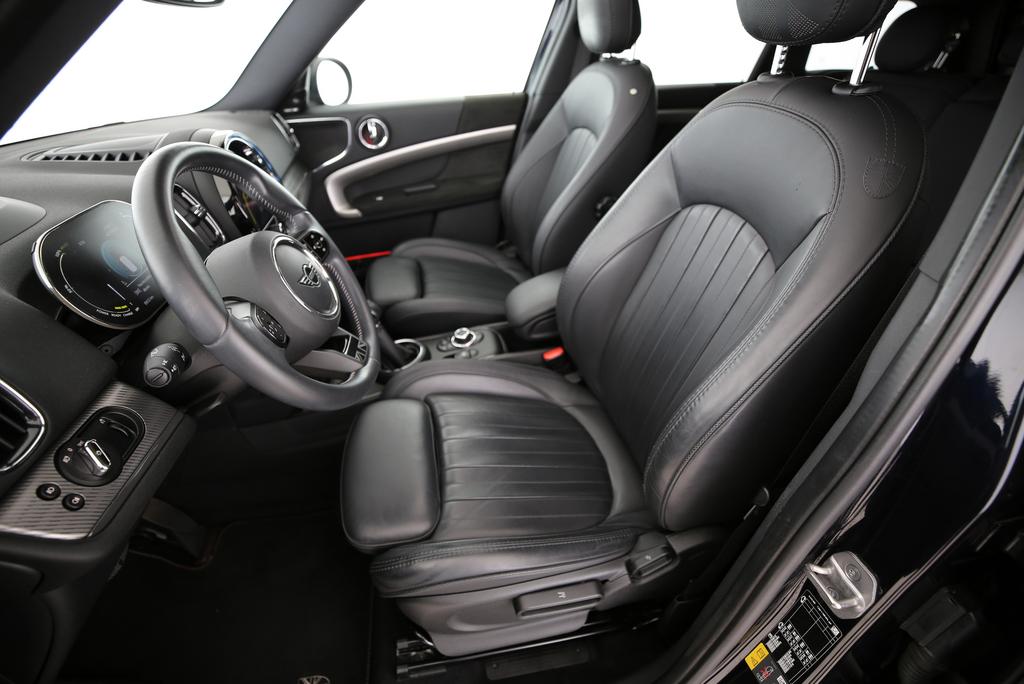 MINI Countryman F60 1.5i Cooper S E ALL4-showroom-element-3