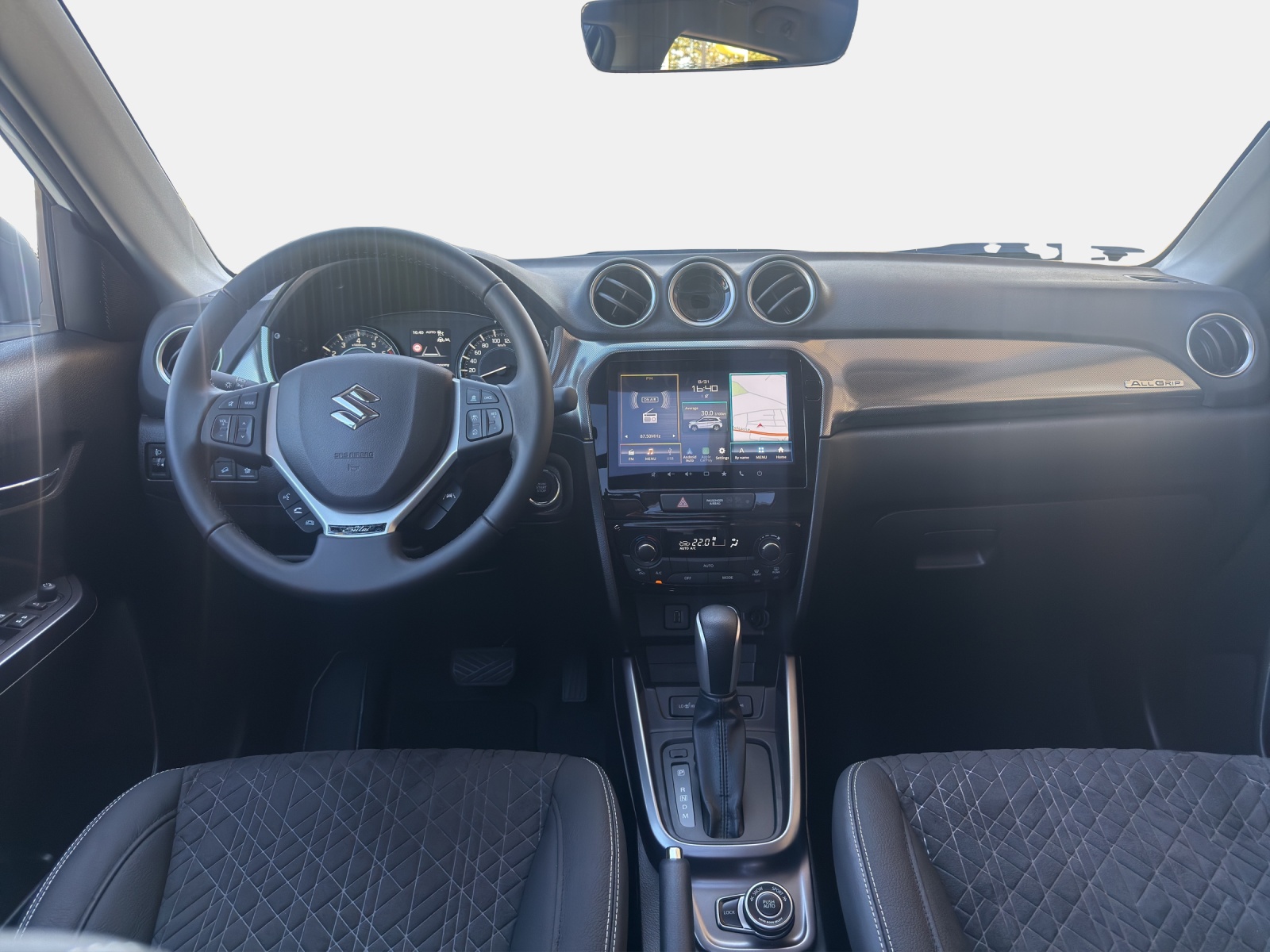 SUZUKI Vitara 1.4T/110 Piz Sulai Top 4x4-image-14