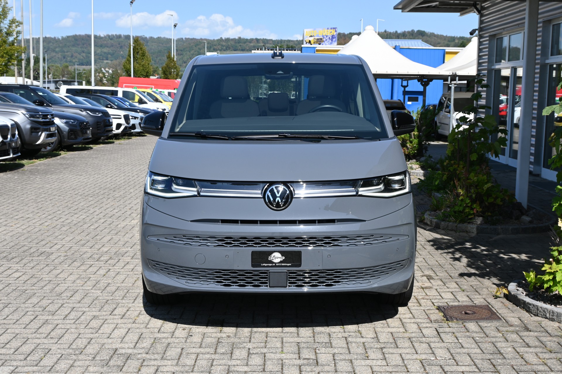 VW Multivan 2.0 TDI Style DSG Lang 7-Plätzer + AHK 2000kg-showroom-element-2