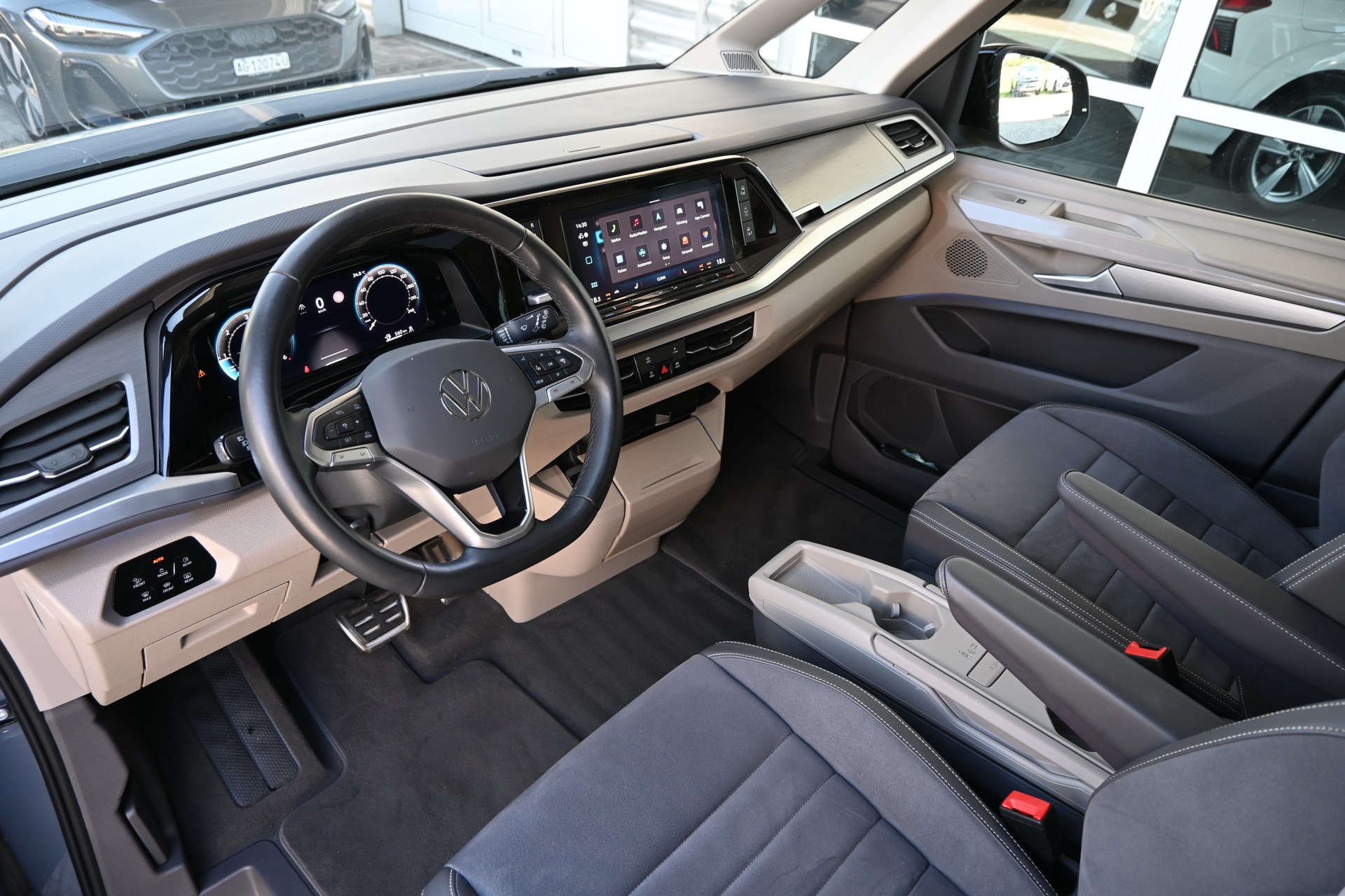 VW Multivan 2.0 TDI Style DSG Lang 7-Plätzer + AHK 2000kg-image-9