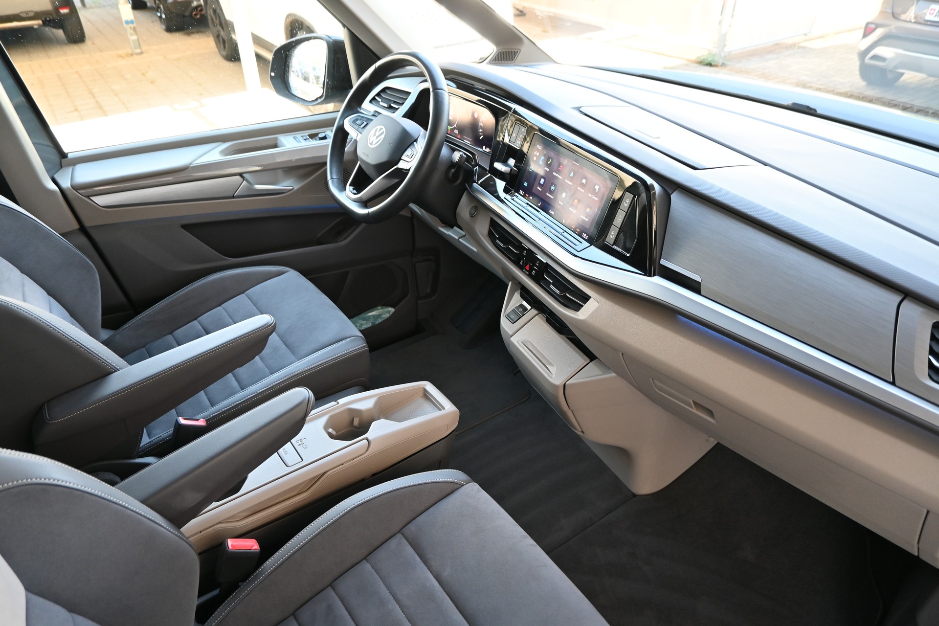 VW Multivan 2.0 TDI Style DSG Lang 7-Plätzer + AHK 2000kg-image-11