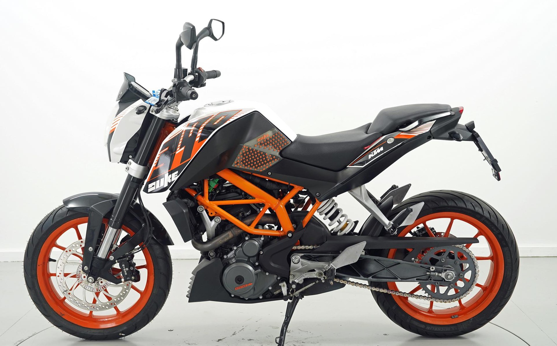 KTM 390 Duke ABS-image-4