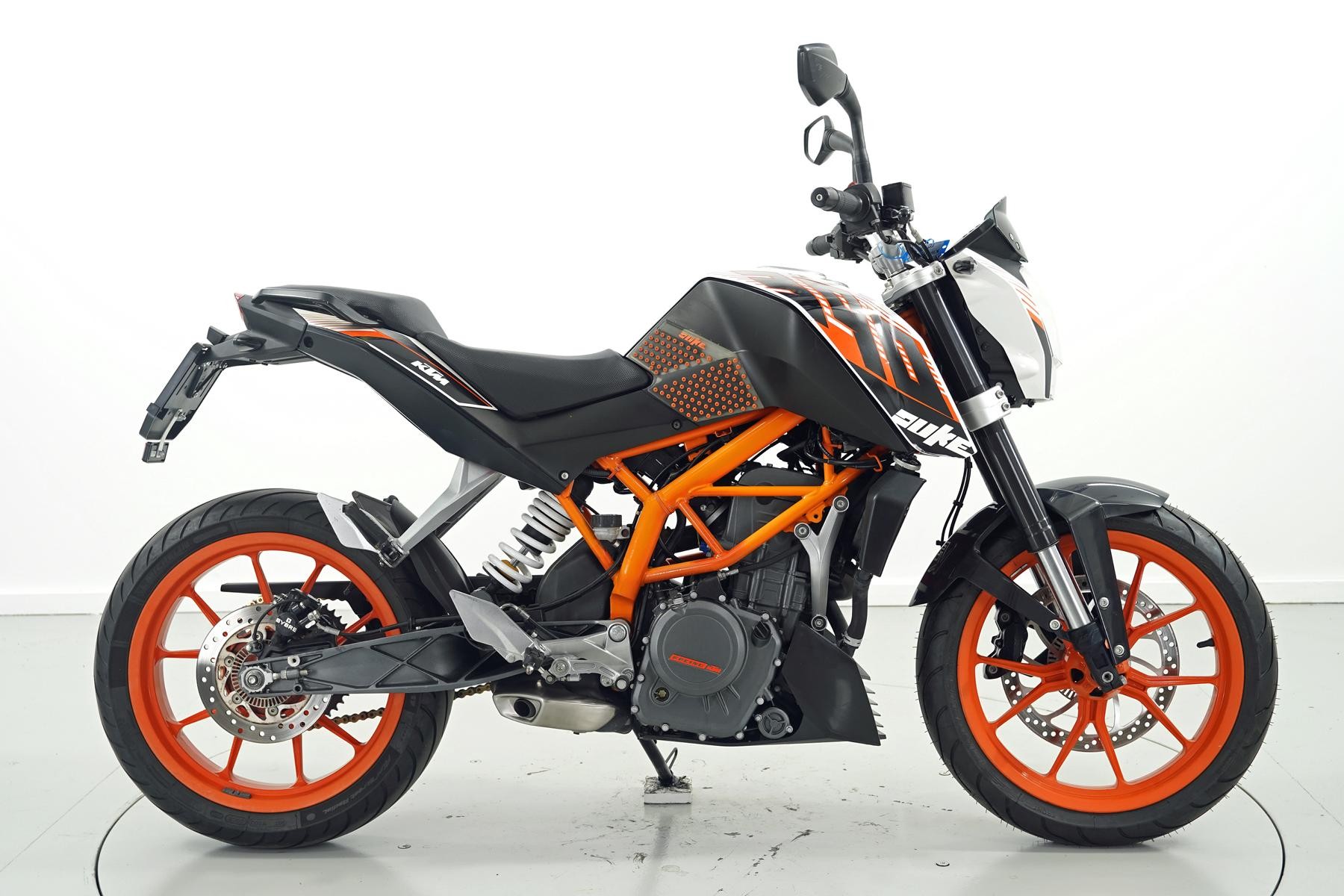 KTM 390 Duke ABS-image-3