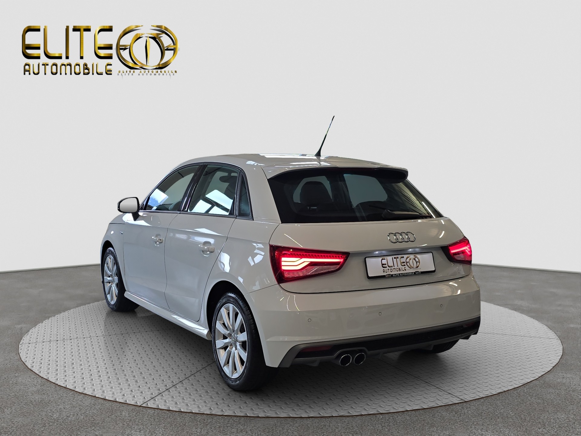 AUDI A1 Sportback 1.4 TFSI-image-5