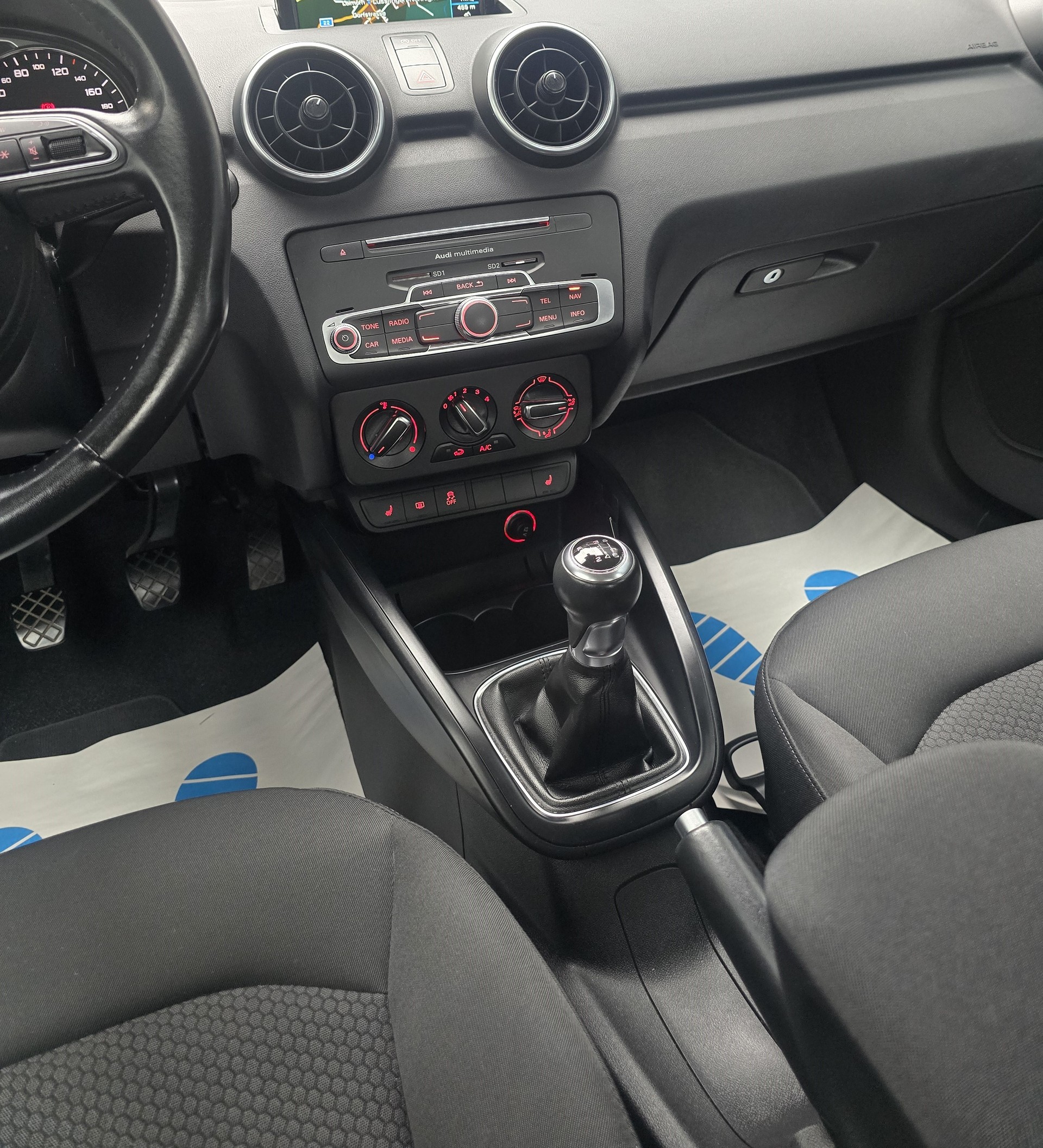 AUDI A1 Sportback 1.4 TFSI-image-15