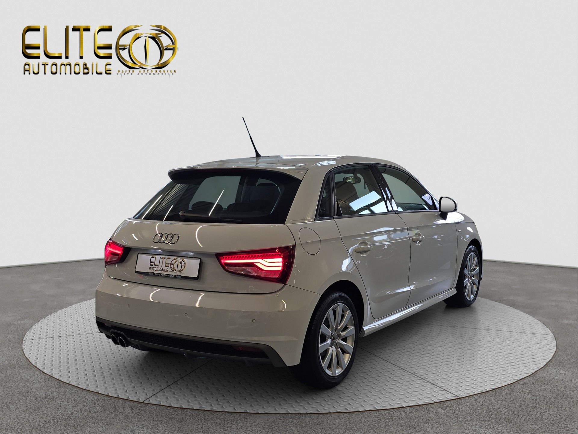AUDI A1 Sportback 1.4 TFSI-image-7