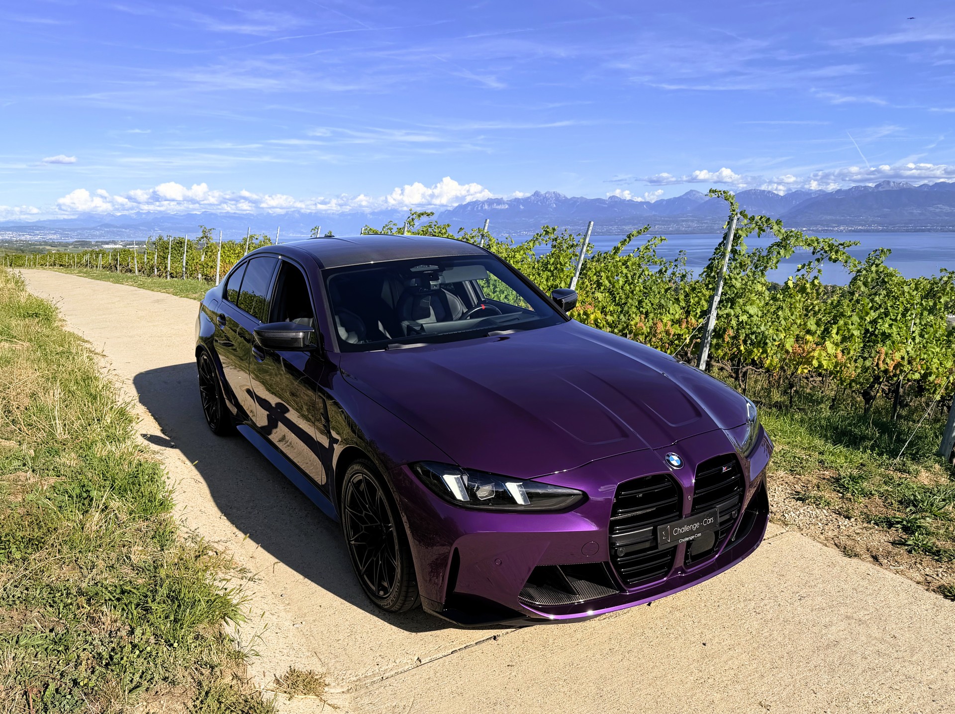 BMW M3 Competition M xDrive-showroom-element-3