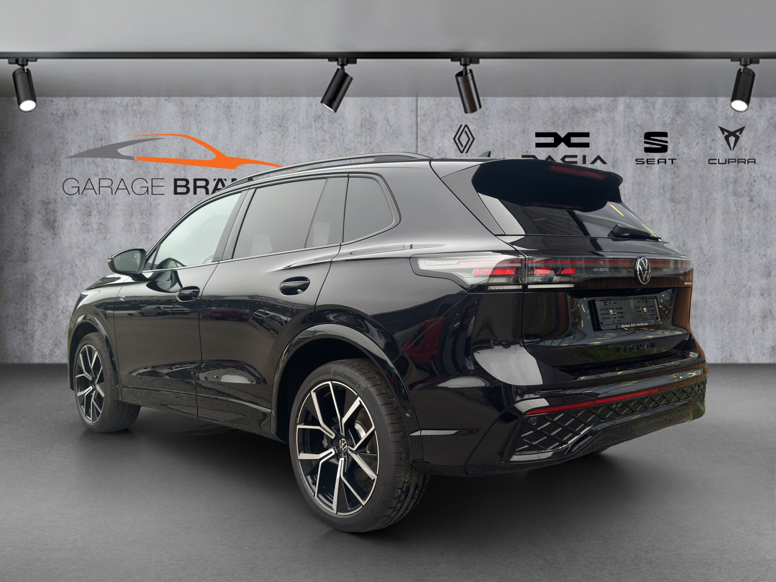 VW Tiguan 2.0 TSI DSG R-Line 4Motion-showroom-element-3