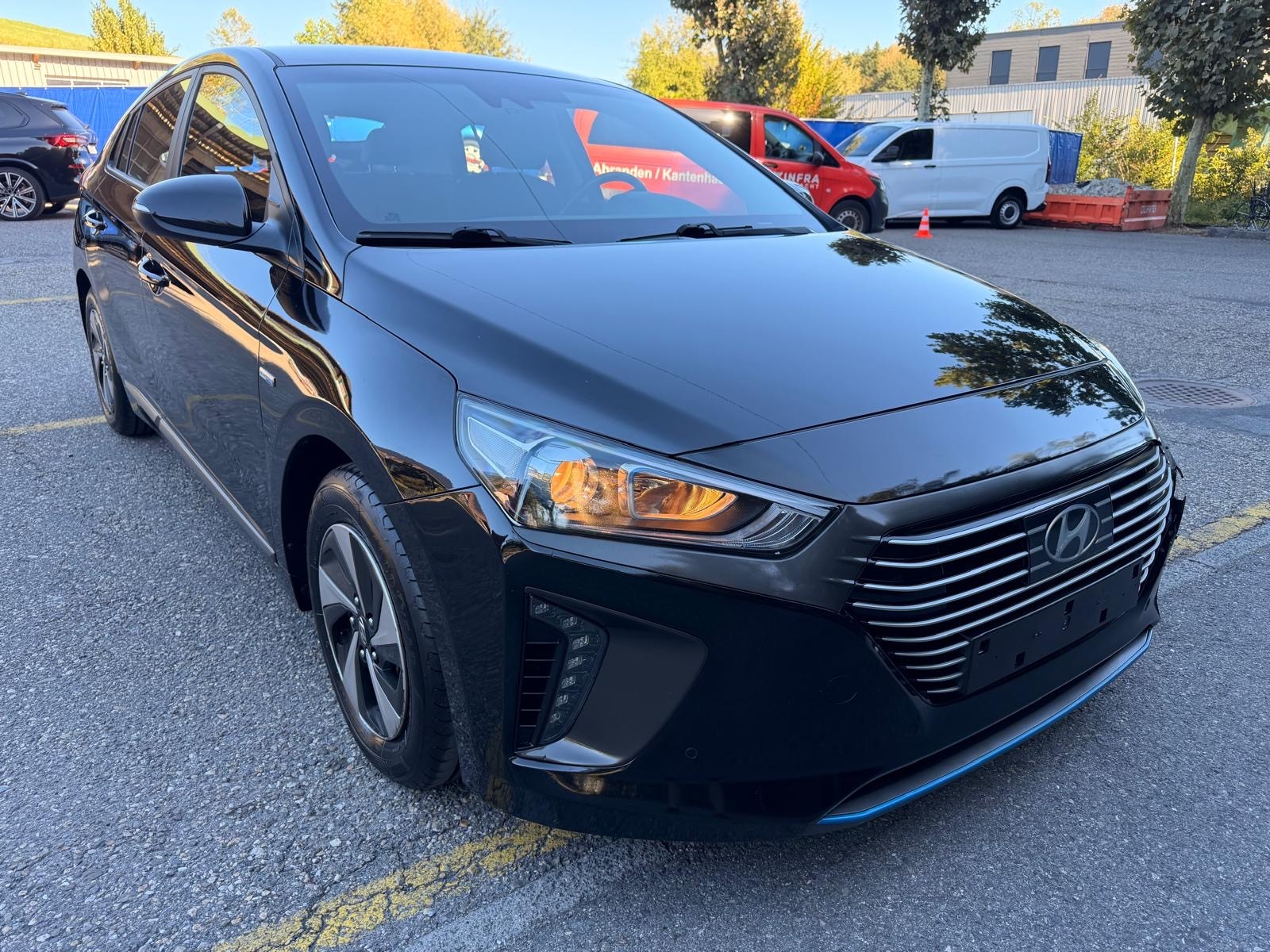 HYUNDAI Ioniq 1.6 GDi HEV Amplia DCT MFK