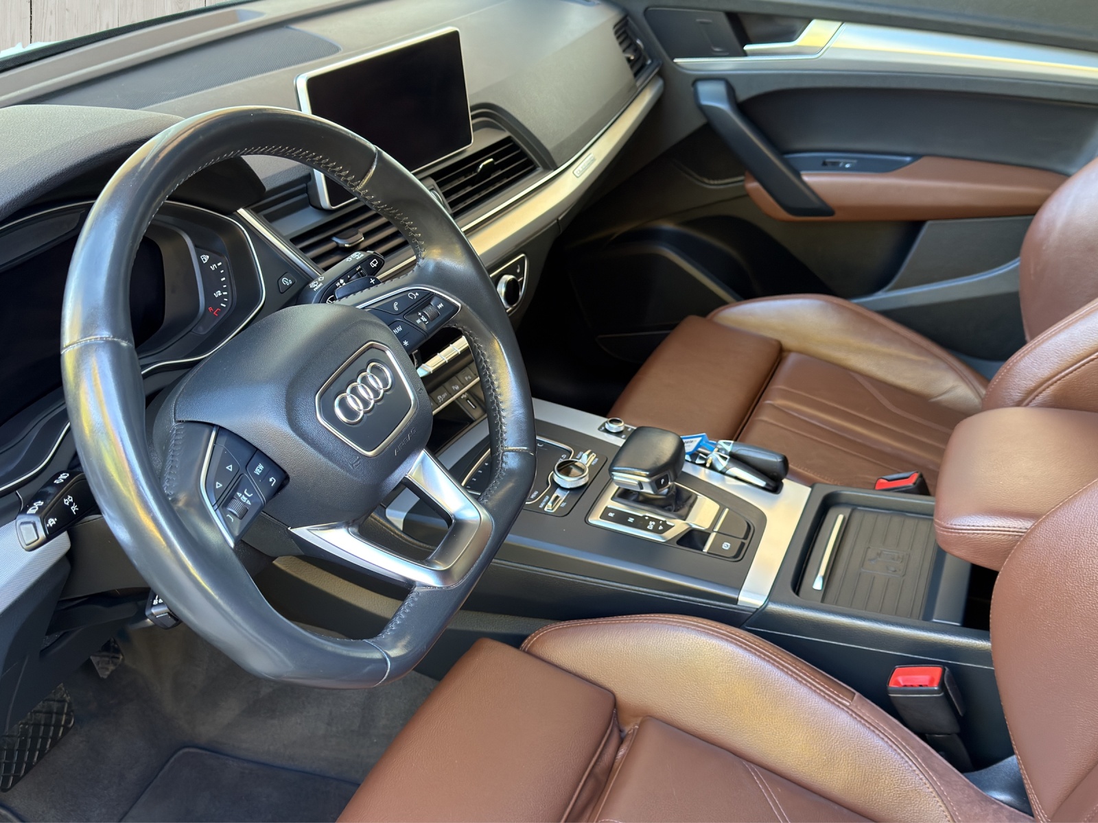 AUDI Q5 40 TDI sport quattro S-tronic-image-10