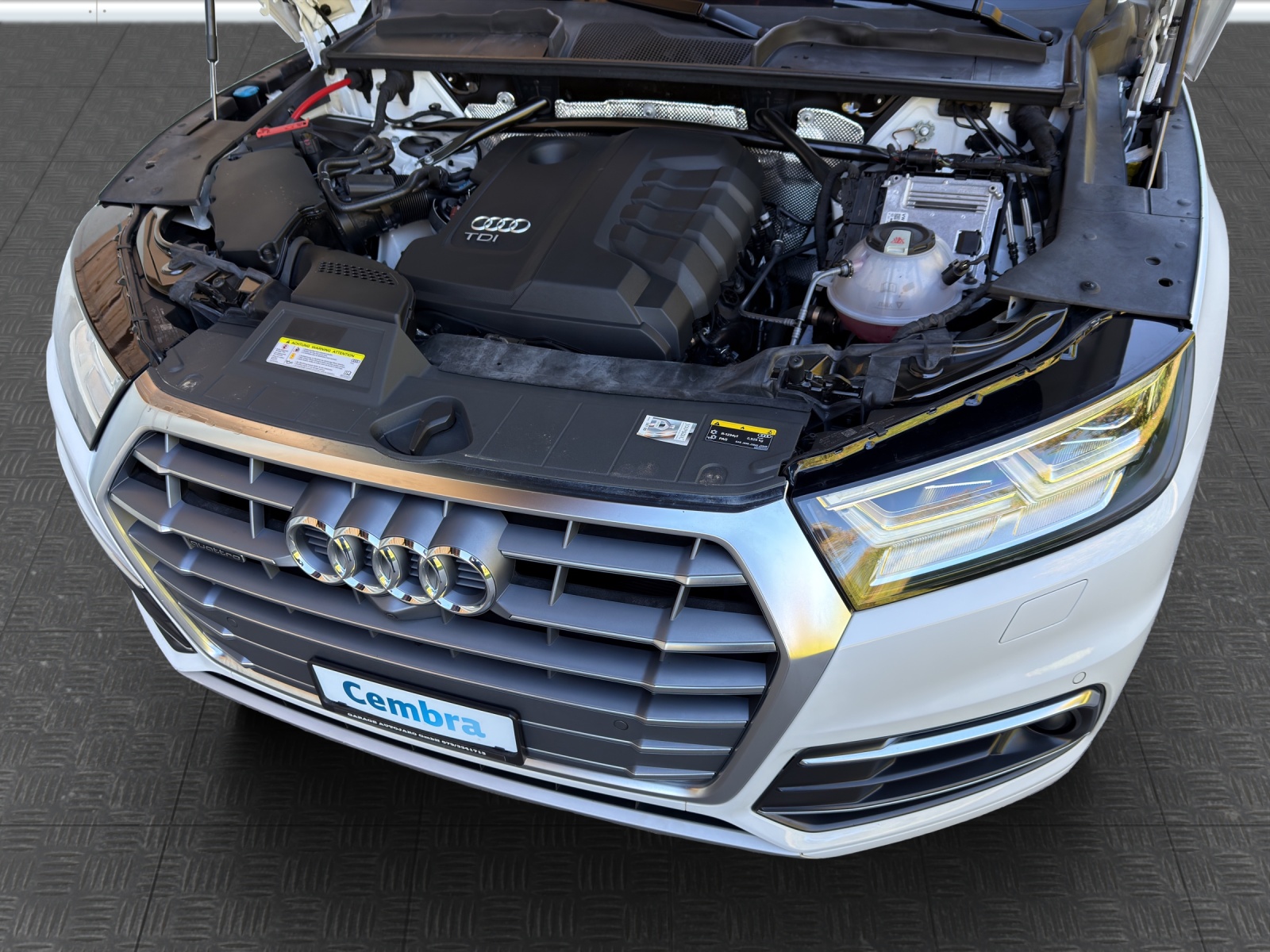 AUDI Q5 40 TDI sport quattro S-tronic-image-15