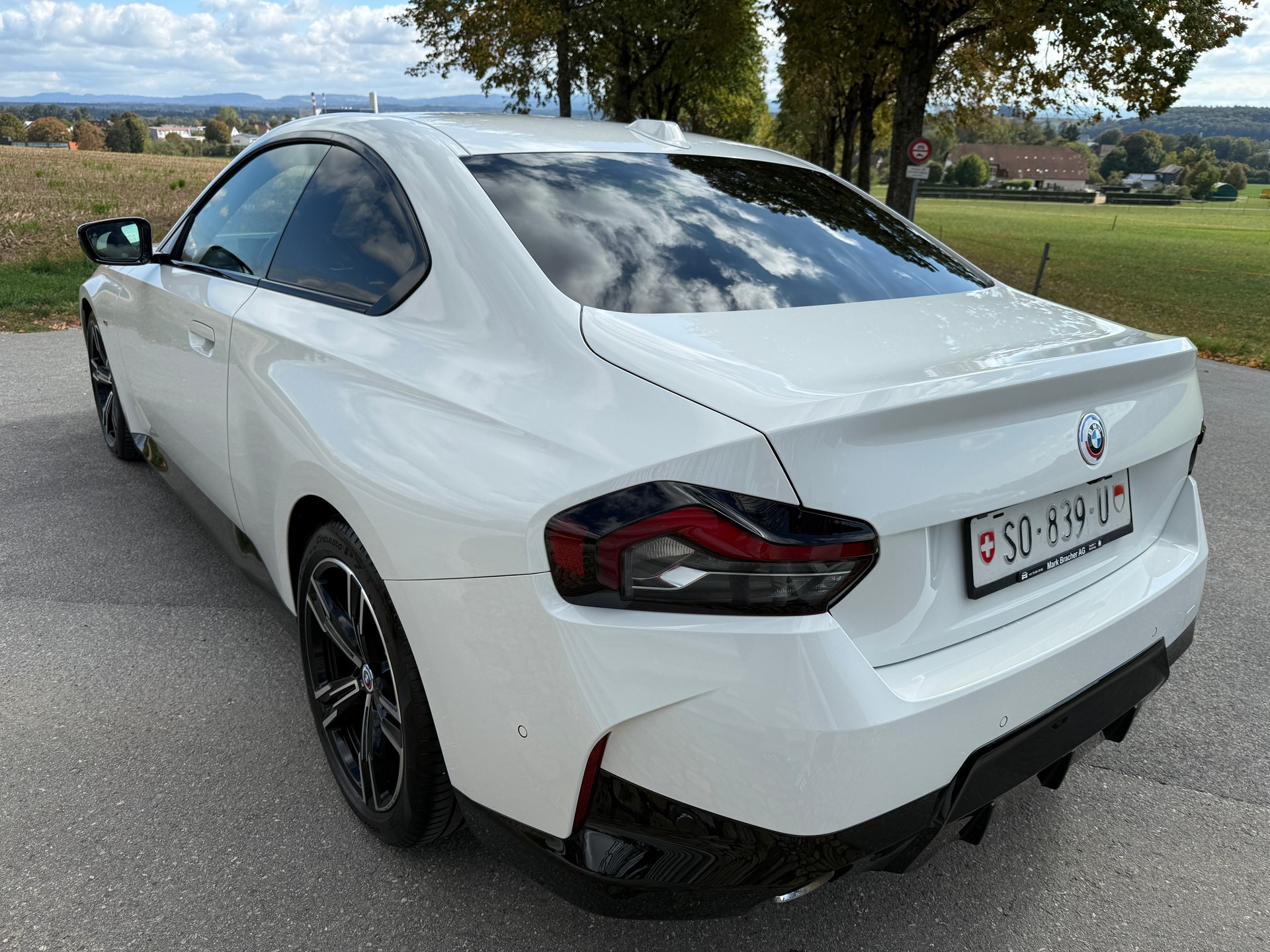 BMW 218i M Sport Coupé-image-5