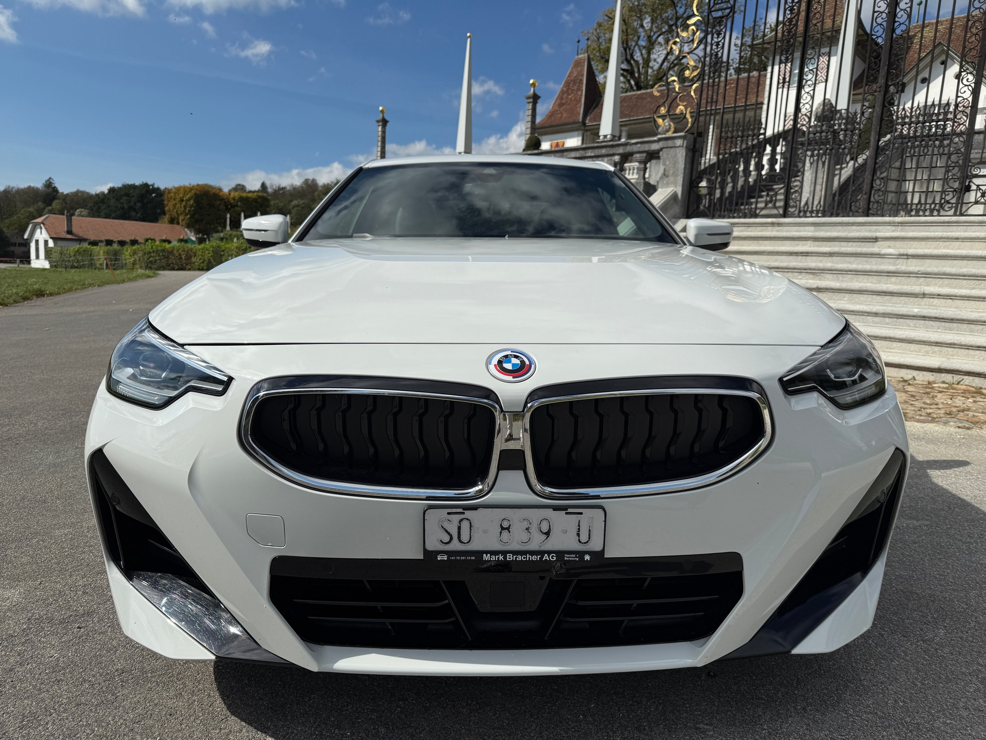 BMW 218i M Sport Coupé-image-10