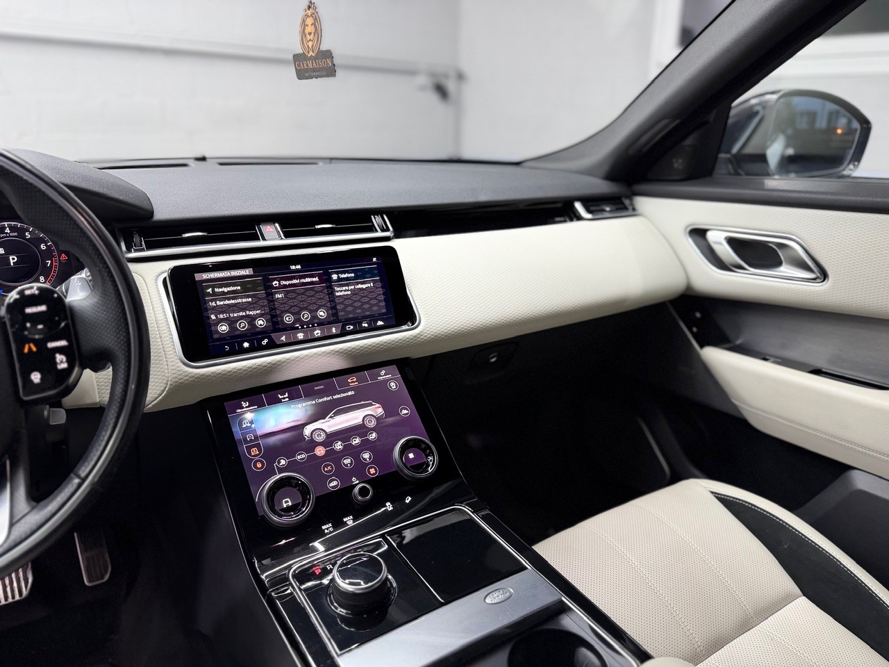 LAND ROVER Range Rover Velar R-Dynamic P 380 SE | CH-Auto | Meridian | Luftfahrwerk | 360° Kamera | ACC-image-17
