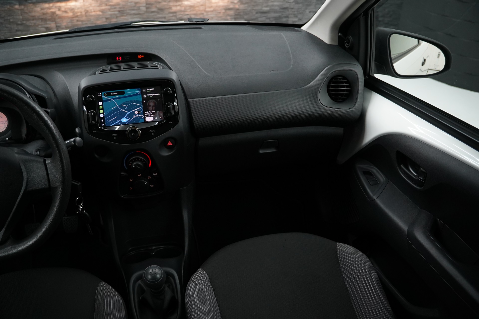 PEUGEOT 108 e-1.0 VTi Stop&Start Active Top-image-17