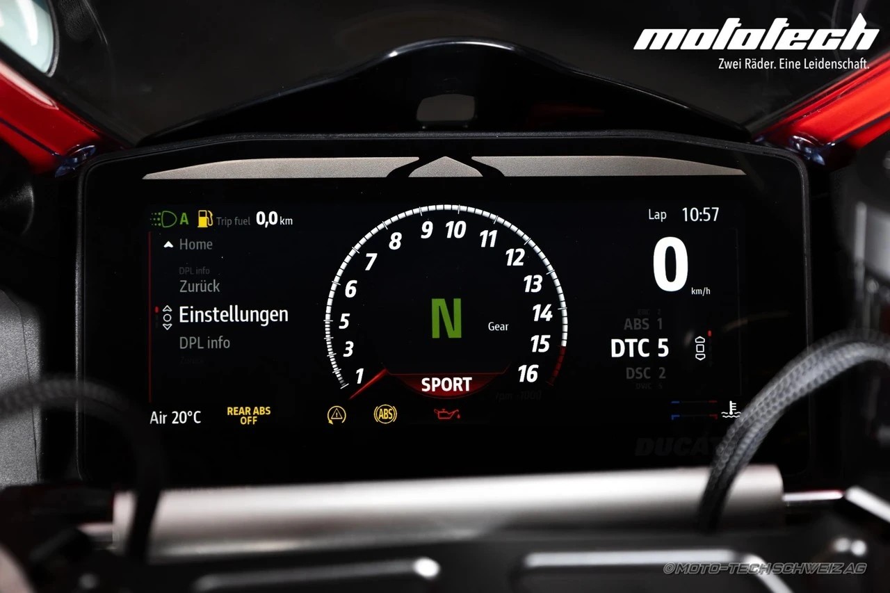 DUCATI Panigale V4 S-image-8