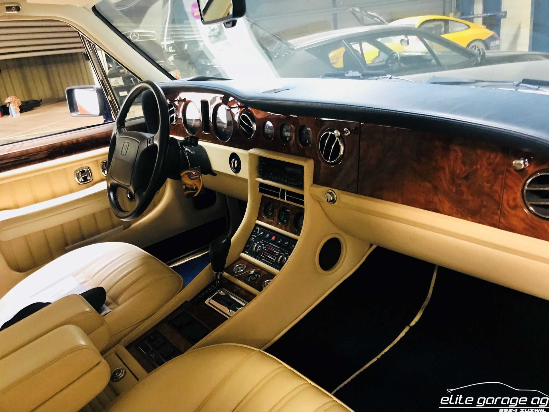 BENTLEY Brooklands-image-5