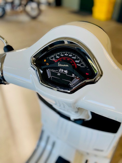 PIAGGIO Vespa GTS 125 Super ABS-image-6
