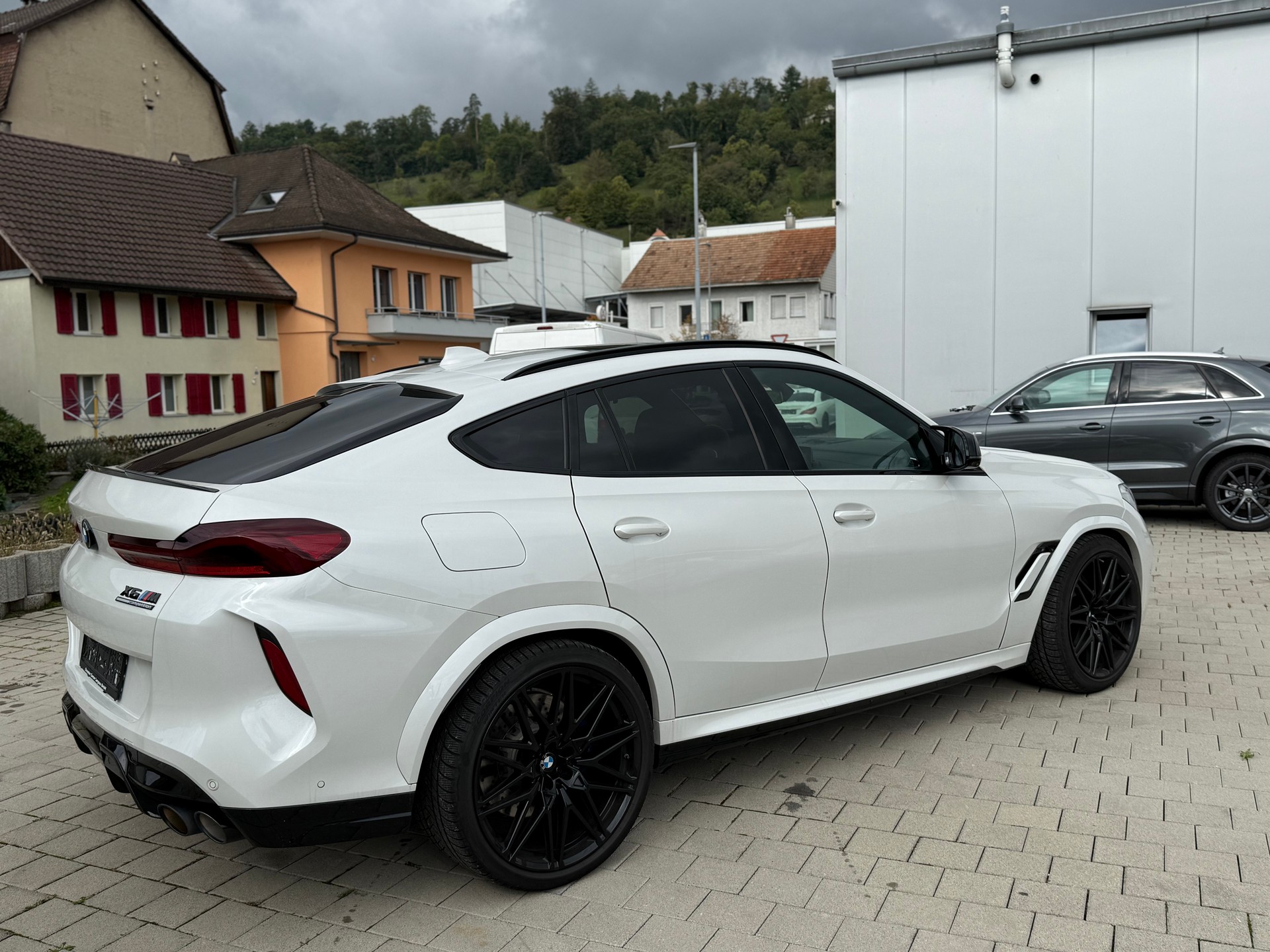 BMW X6M Steptronic M Competition-image-5
