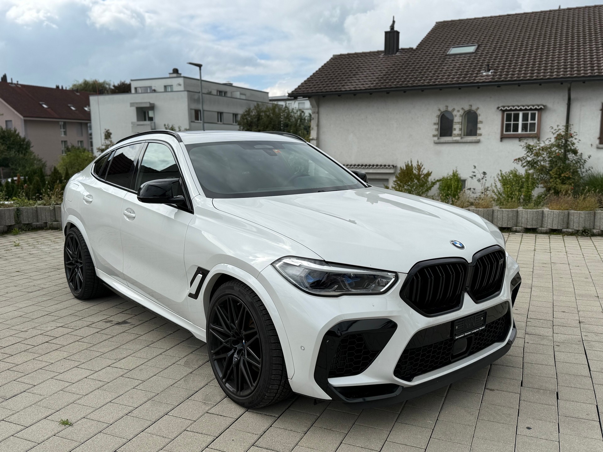 BMW X6M Steptronic M Competition-showroom-element-3