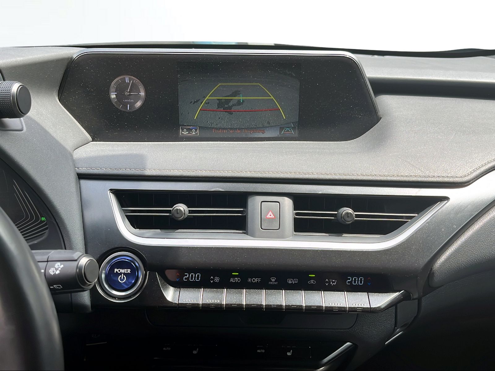 LEXUS UX 250h Comfort AWD Automatic-image-10