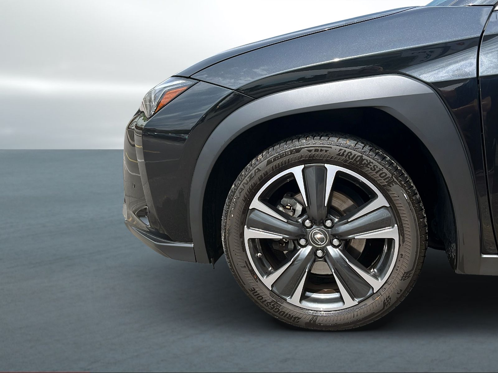 LEXUS UX 250h Comfort AWD Automatic-showroom-element-2