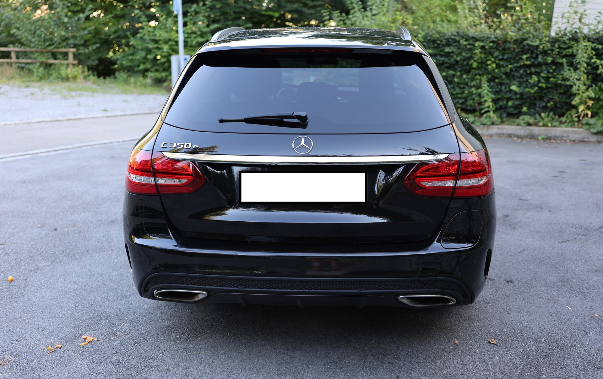 MERCEDES-BENZ C 350 e AMG Line 7G-Tronic-image-3