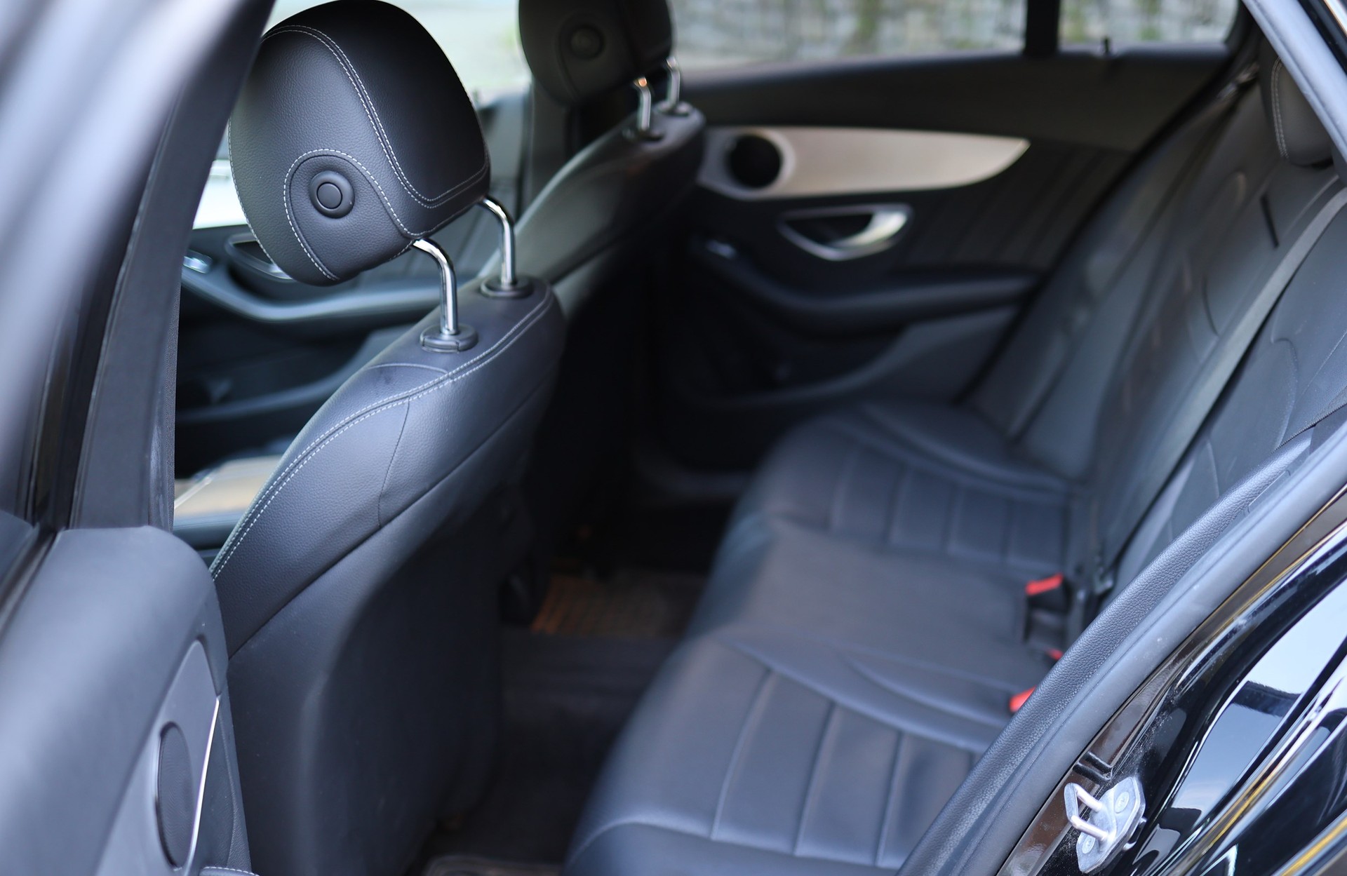 MERCEDES-BENZ C 350 e AMG Line 7G-Tronic-image-5