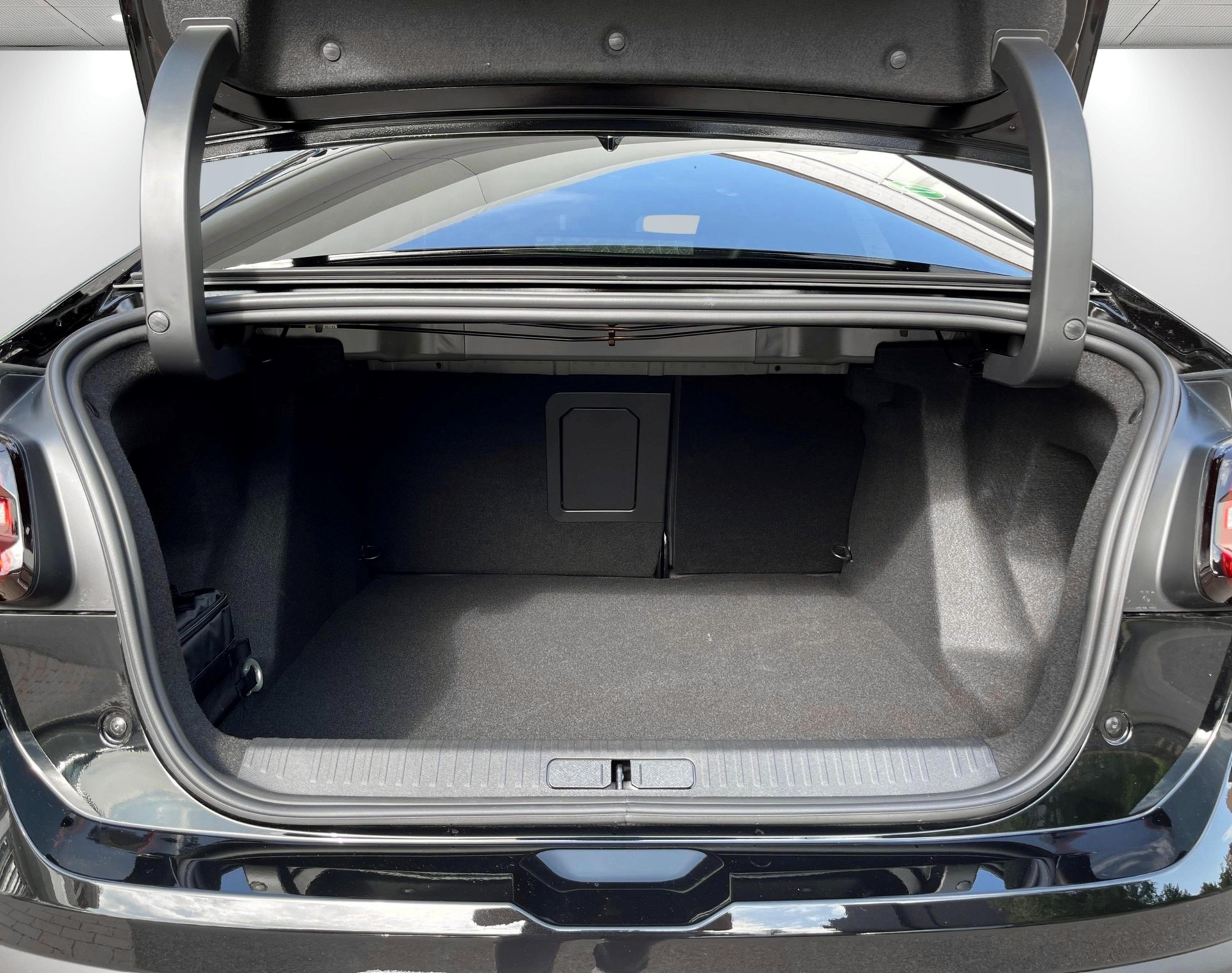 CITROEN C4 X 100 kW Shine Pack-image-10