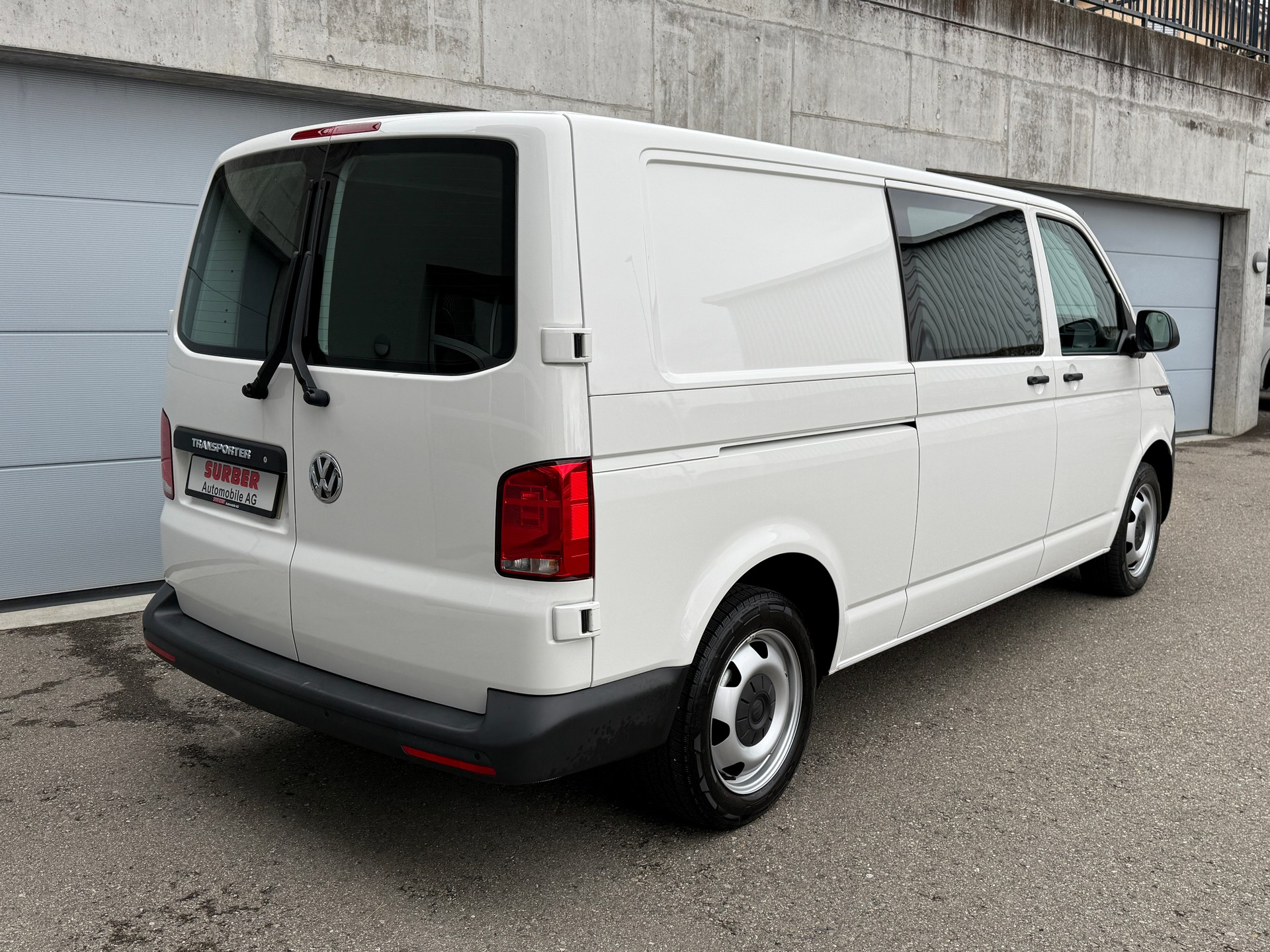 VW T6.1 2.0 TDI lange Ausführung-showroom-element-1