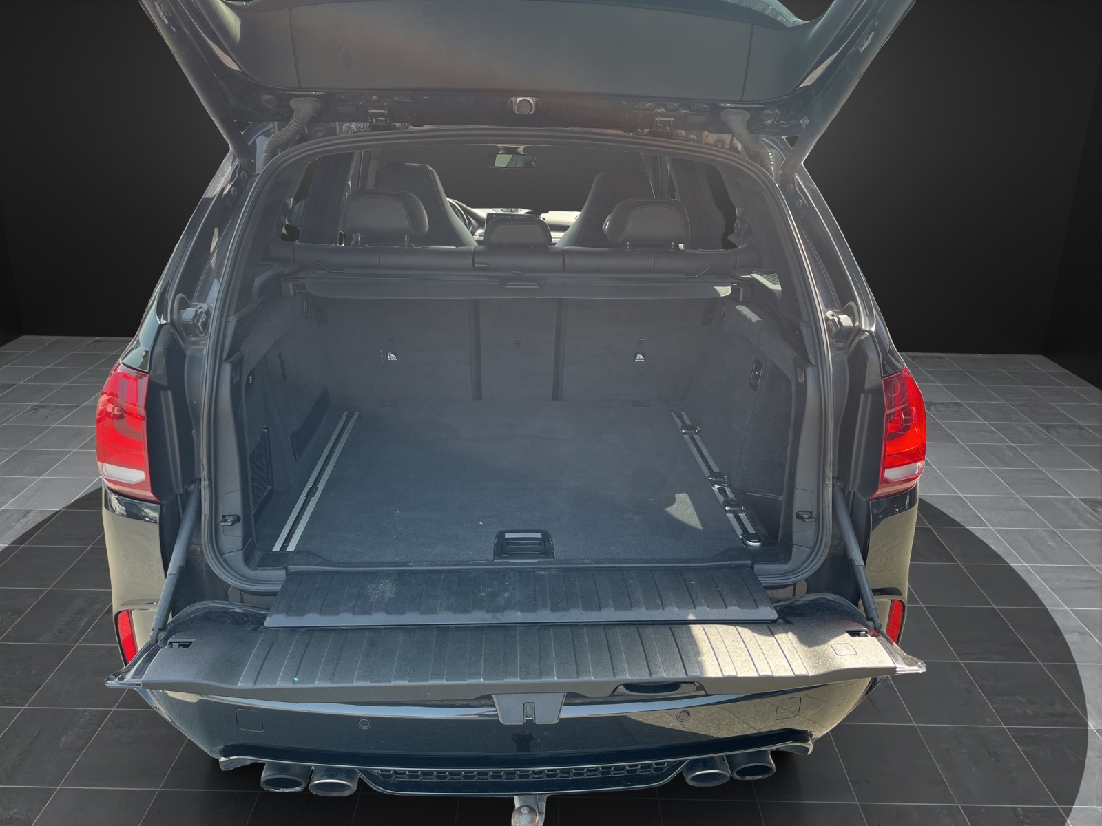 BMW X5M Steptronic-image-12