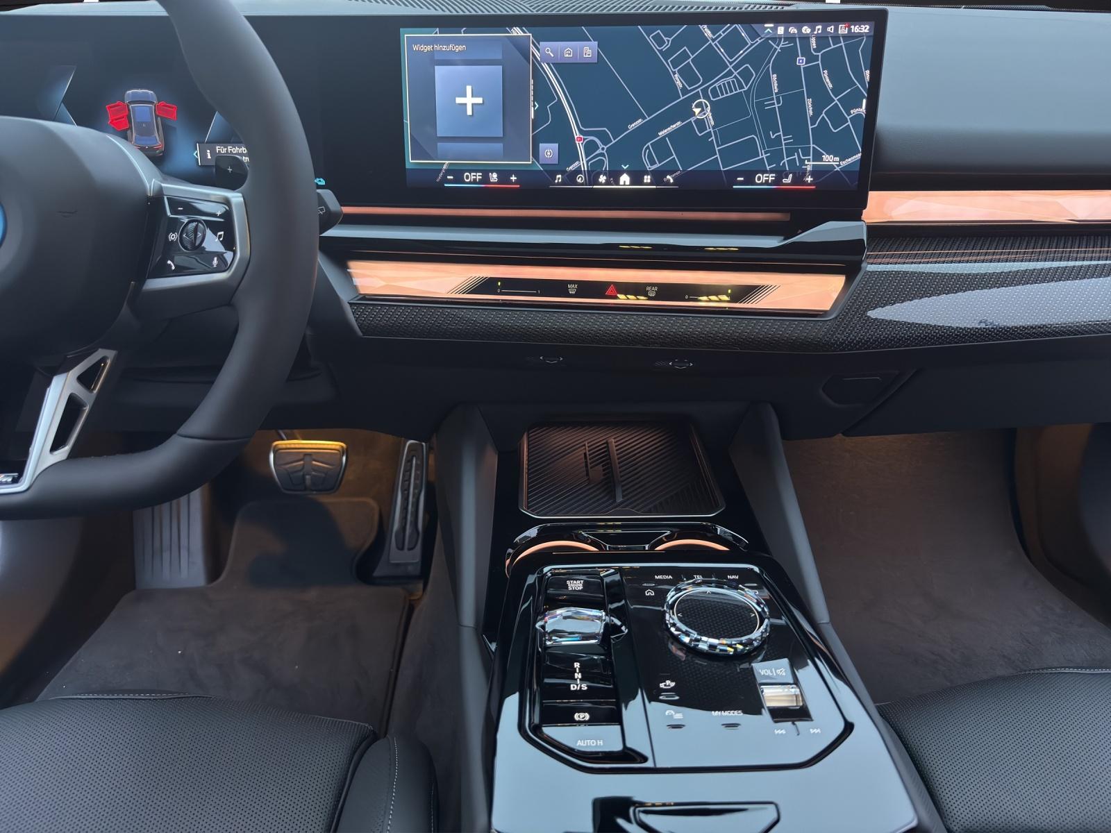 BMW 550e xDrive Touring-image-15