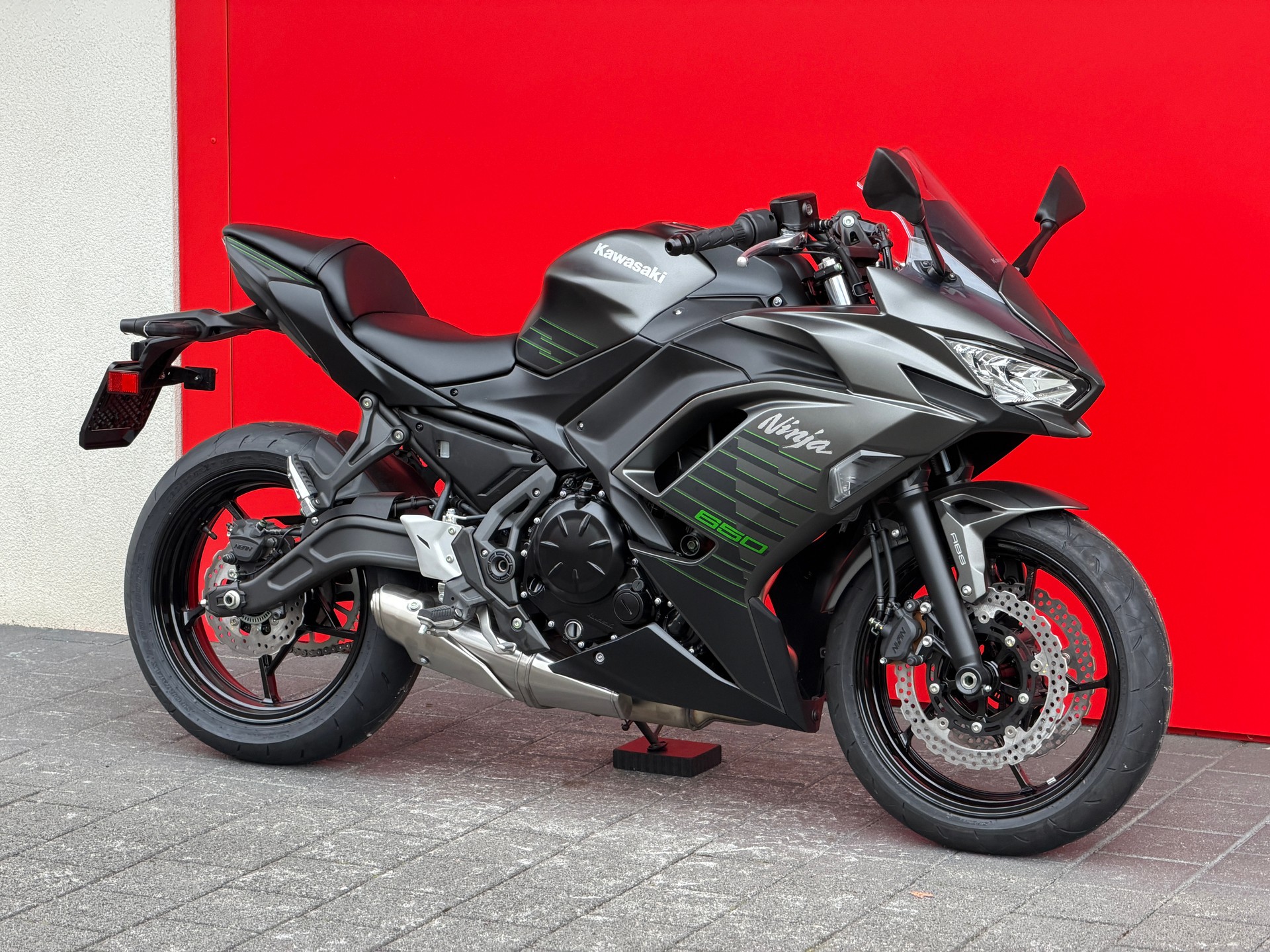 KAWASAKI Ninja 650-image-3