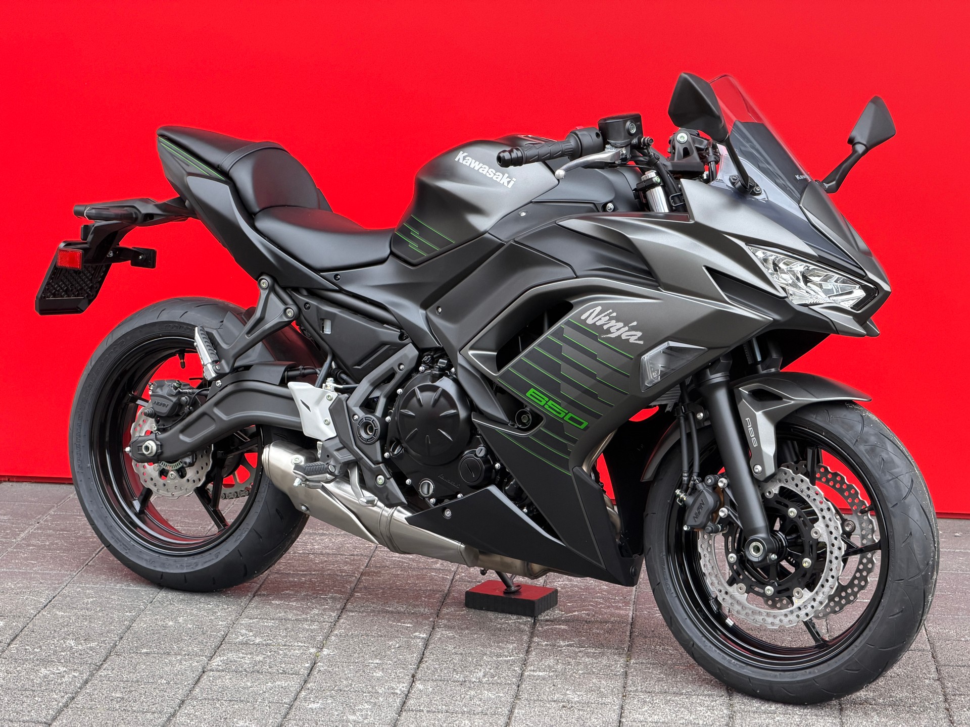 KAWASAKI Ninja 650-image-11