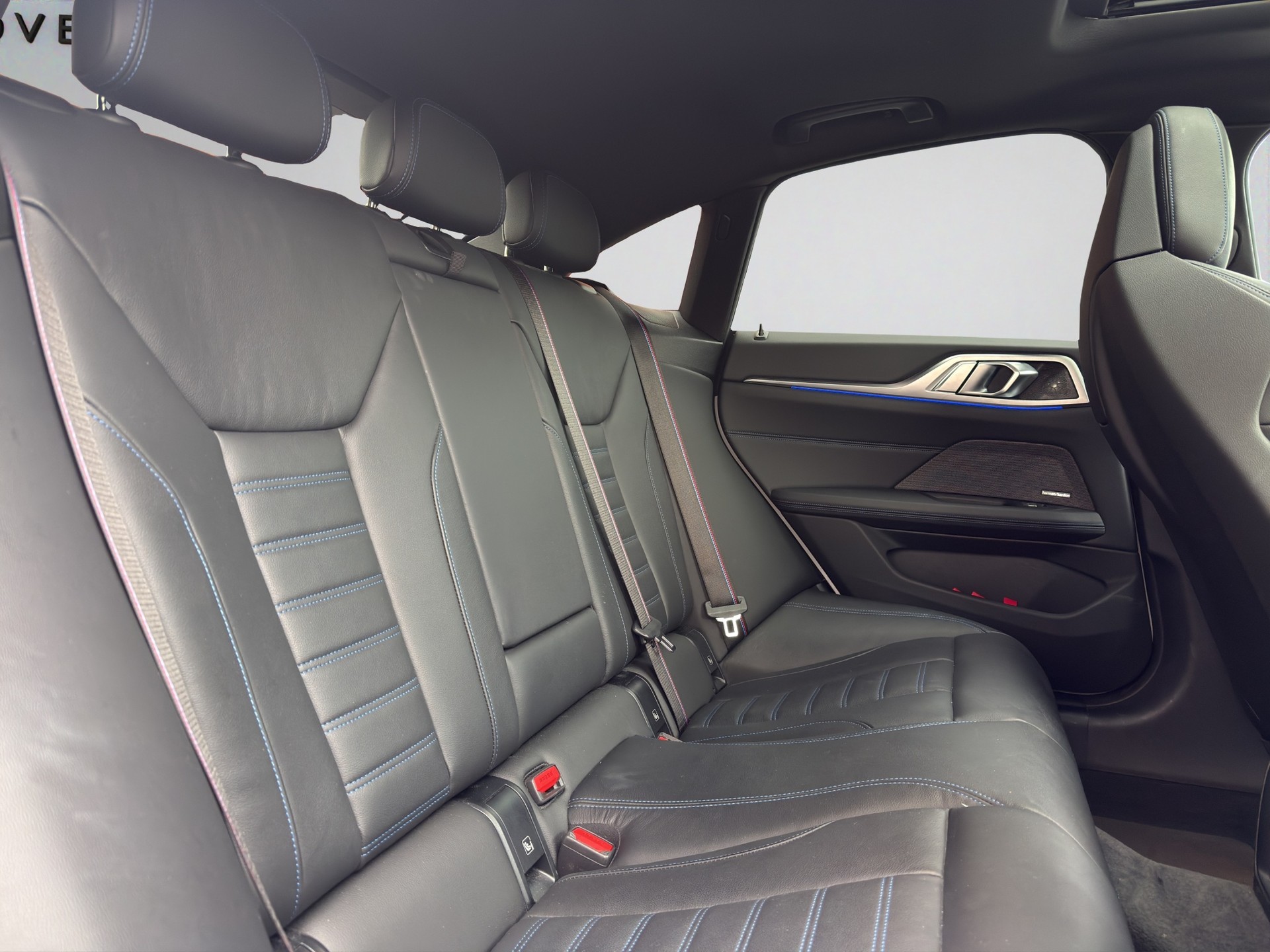 BMW M440i xDrive 48V Gran Coupé Steptronic-image-9