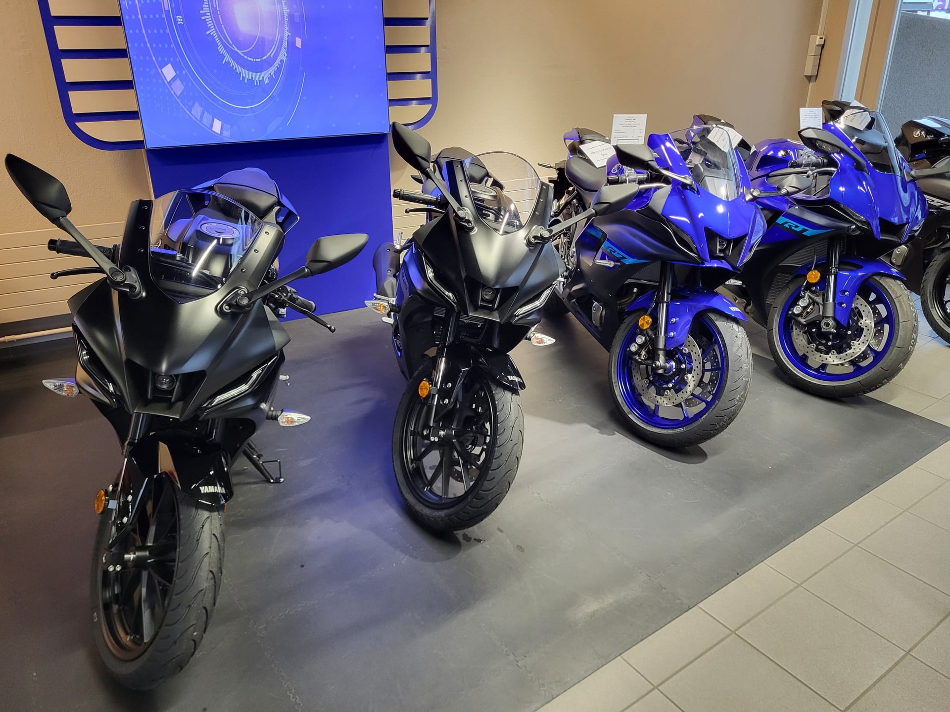 YAMAHA WR 125 R-image-11