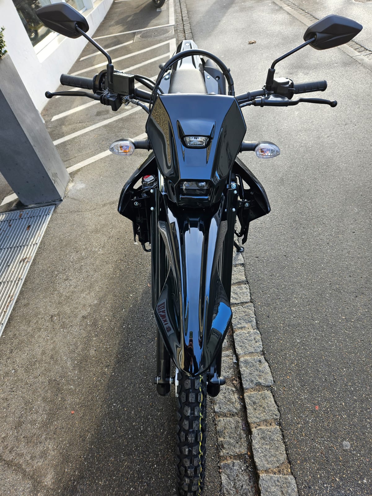 YAMAHA WR 125 R-image-6