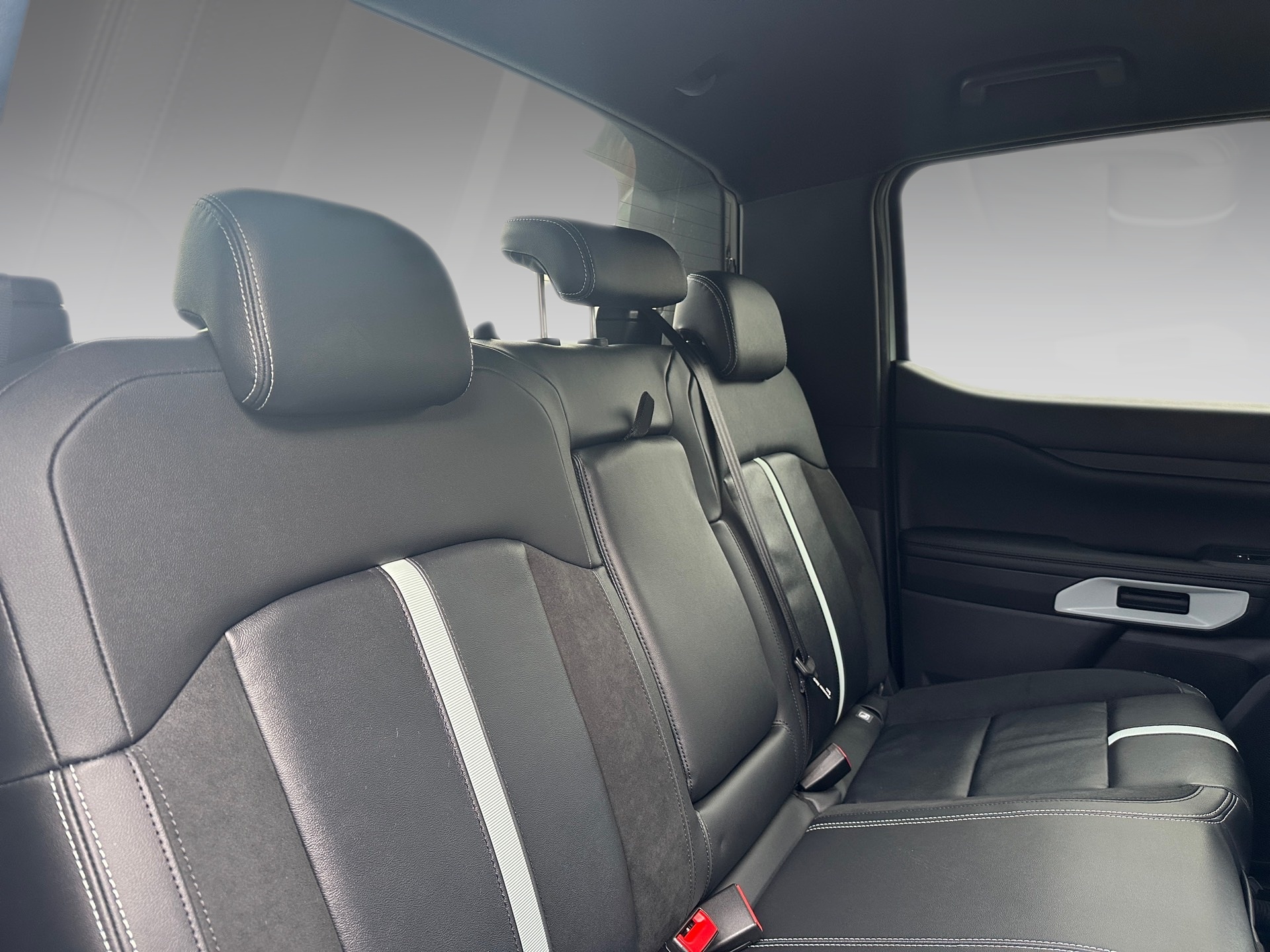 FORD Ranger Stormtrak 2.3 Eco Boost e-4WD Automat-image-19