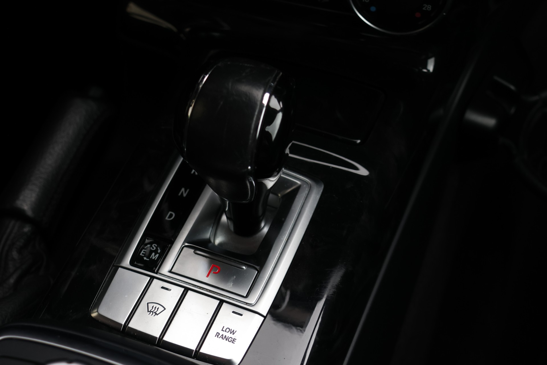 MERCEDES-BENZ G 350 BlueTEC 7G-Tronic-image-18