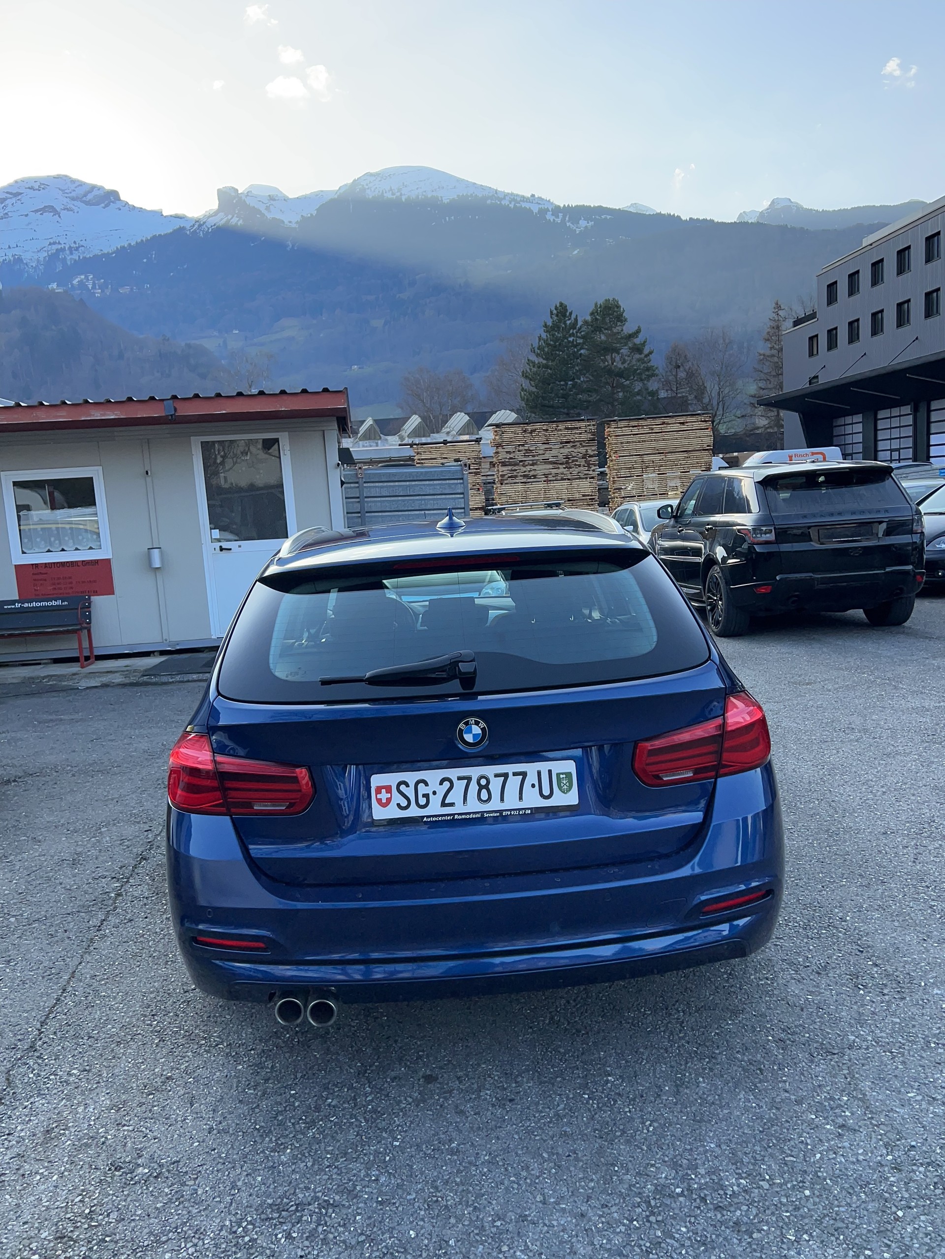 BMW 320d xDrive Touring Steptronic-image-5