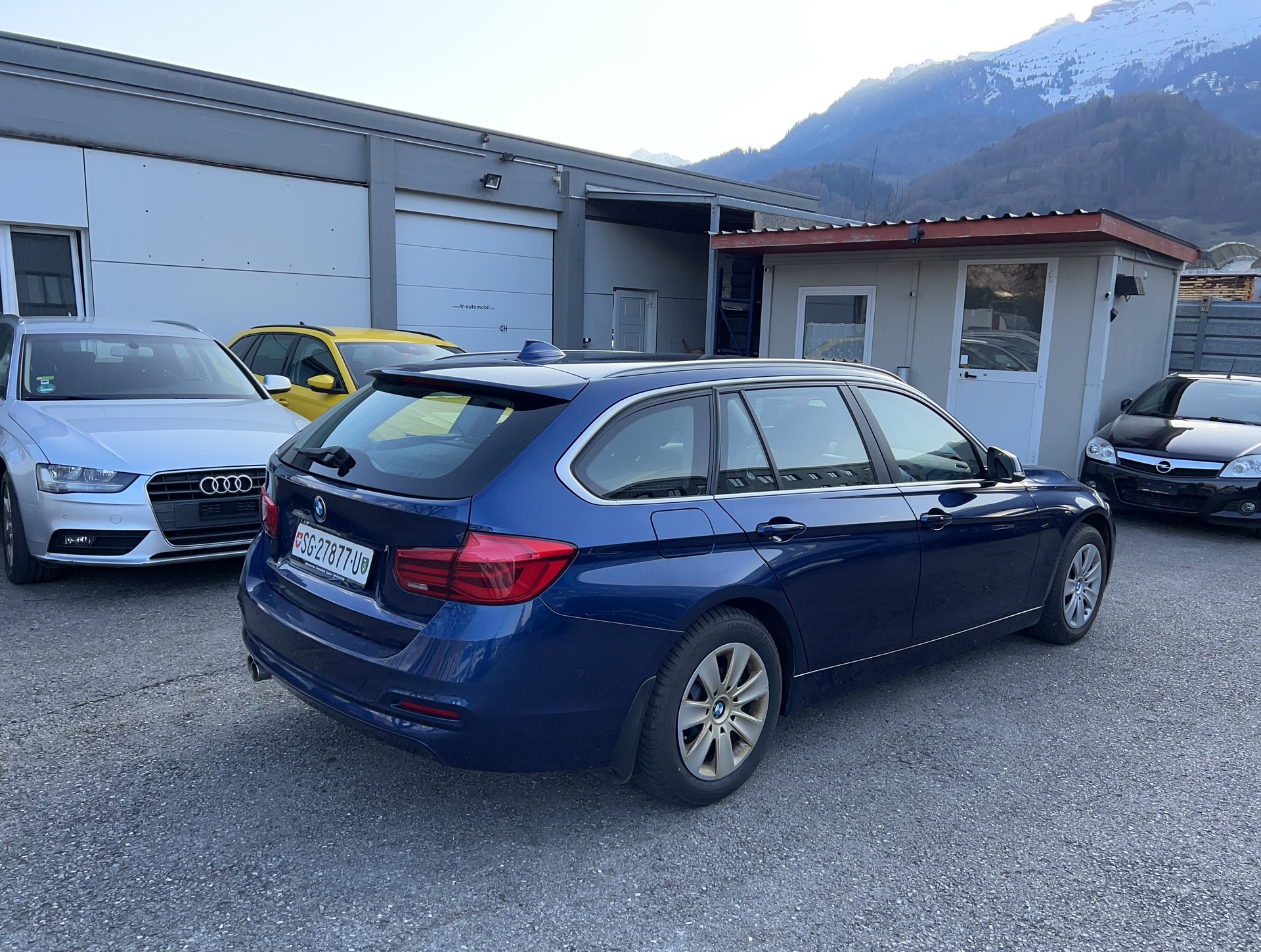 BMW 320d xDrive Touring Steptronic-image-6